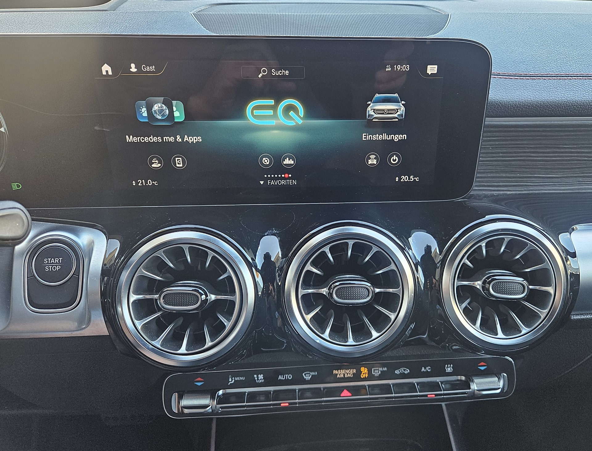 MERCEDES-BENZ EQB 250+ AMG-Line (70,5 kWh) mit 7-Sitzplätzen-image-19