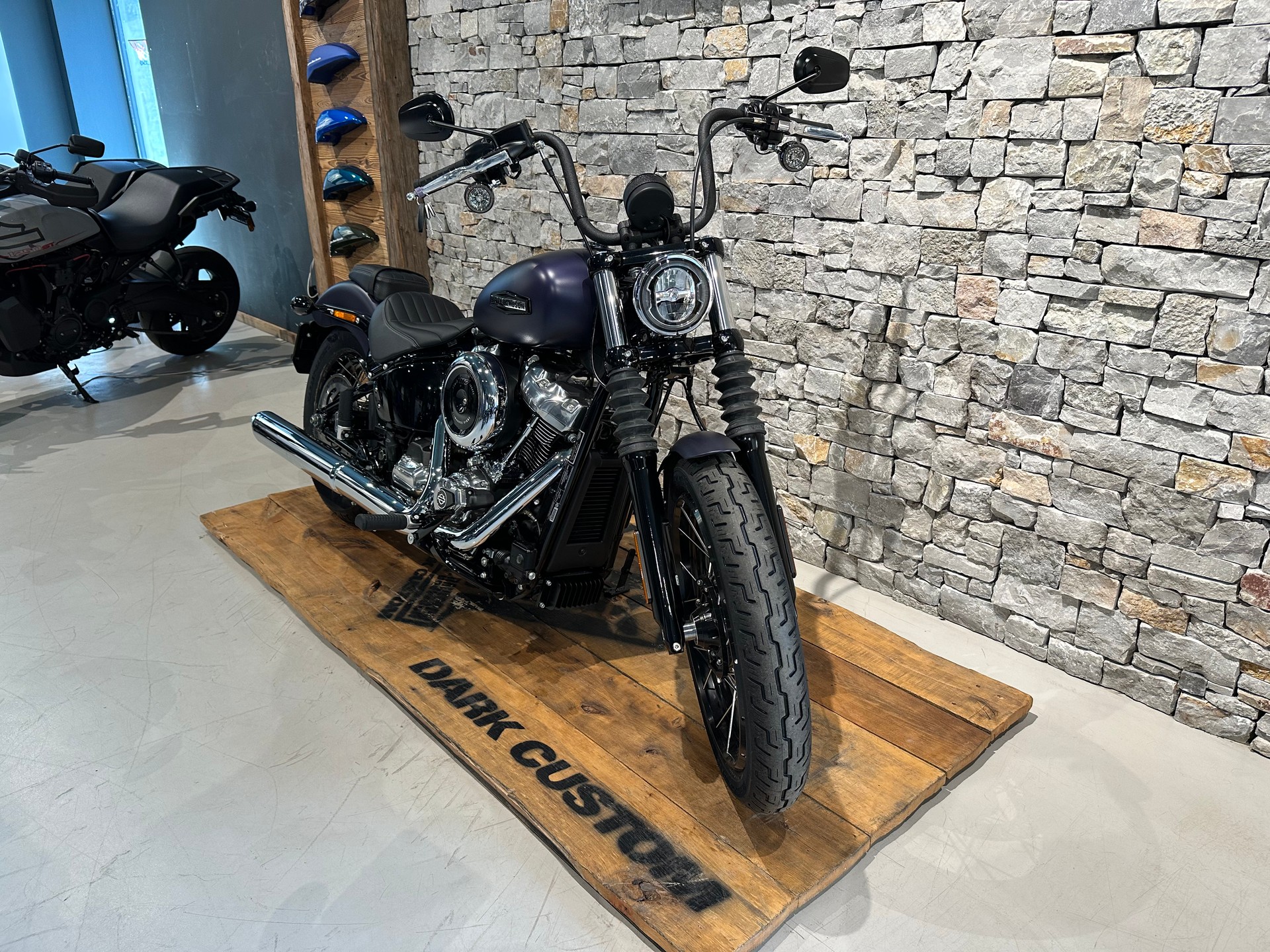HARLEY-DAVIDSON FXBB Street Bob 117-showroom-element-1