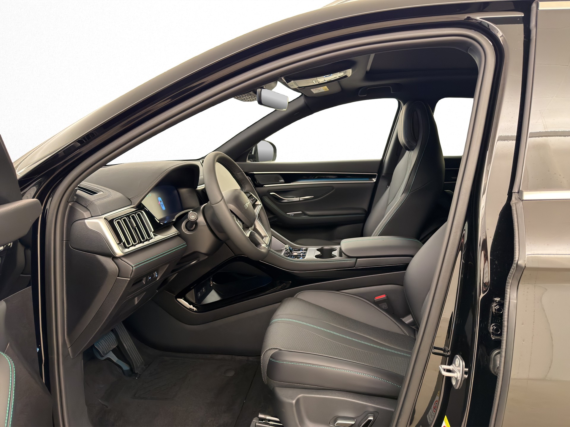 BYD Seal U DM-i Design AWD-image-6