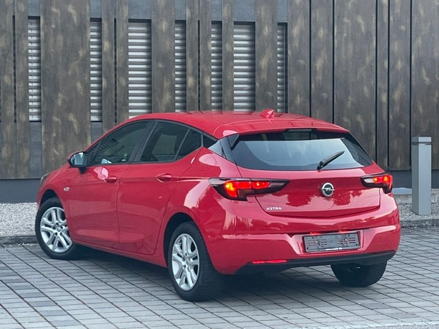 OPEL Astra 1.0i Turbo Enjoy Easytronic-image-11