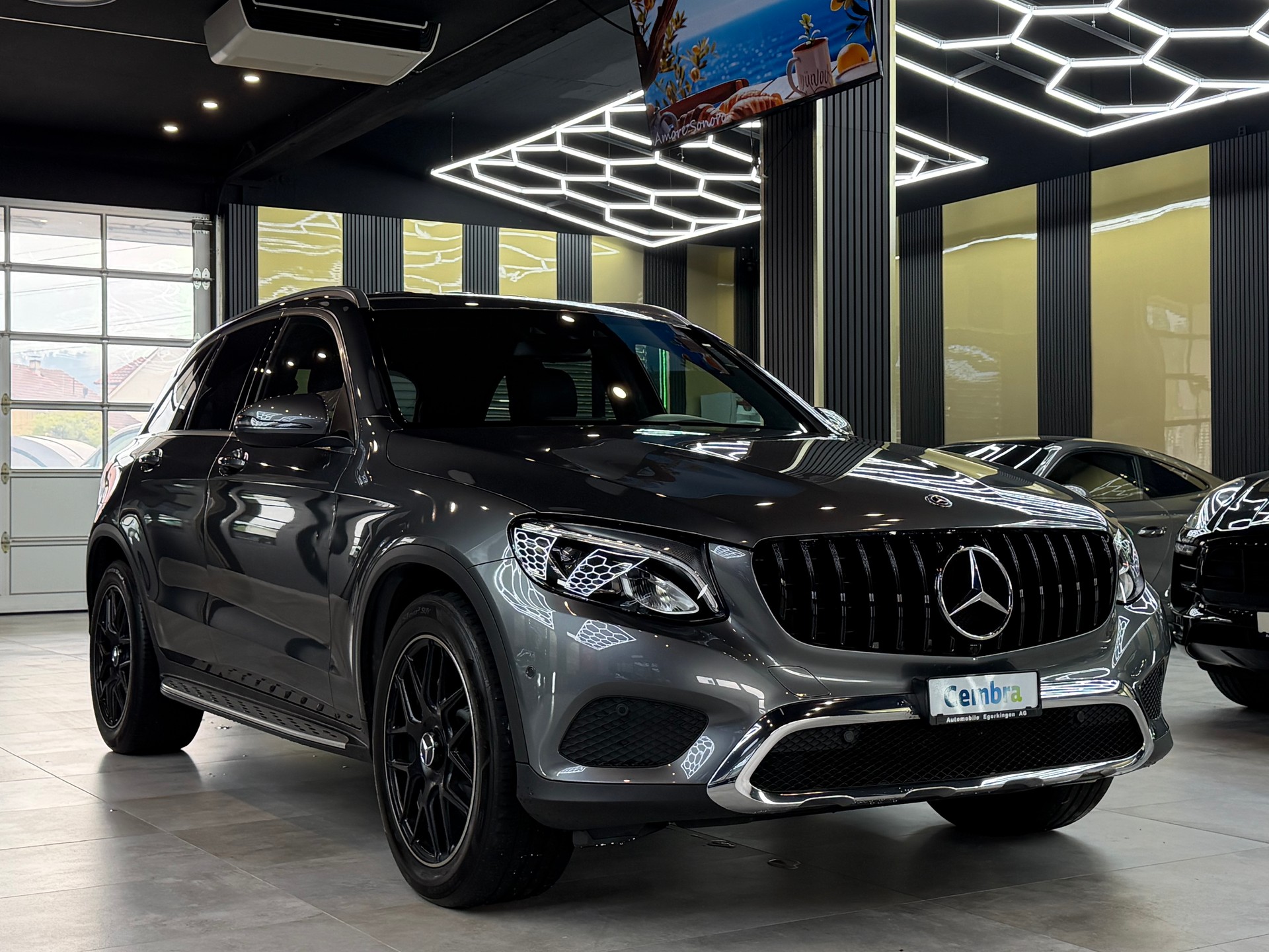 MERCEDES-BENZ GLC 250 d Exclusive 4Matic 9G-Tronic-image-2