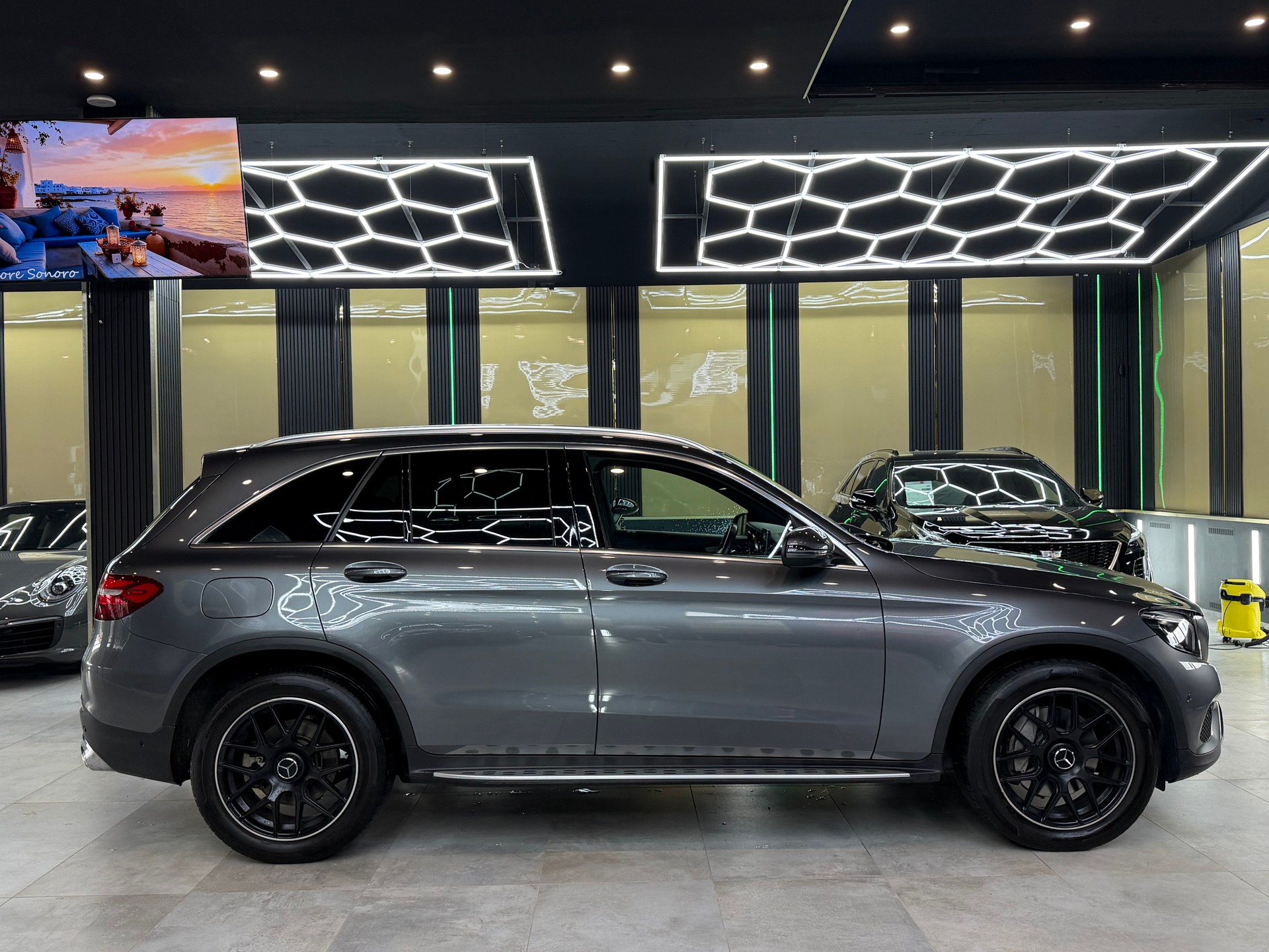MERCEDES-BENZ GLC 250 d Exclusive 4Matic 9G-Tronic-image-3