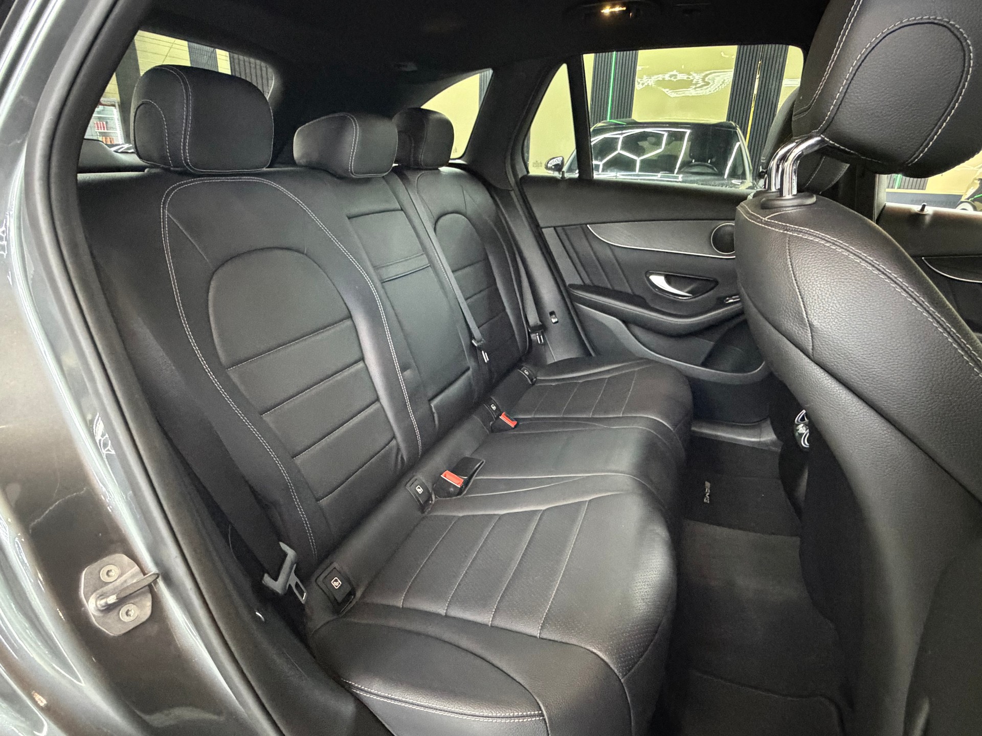 MERCEDES-BENZ GLC 250 d Exclusive 4Matic 9G-Tronic-image-14
