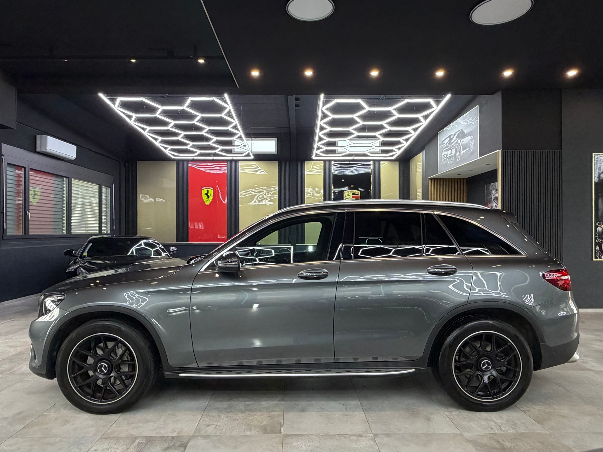 MERCEDES-BENZ GLC 250 d Exclusive 4Matic 9G-Tronic-image-7