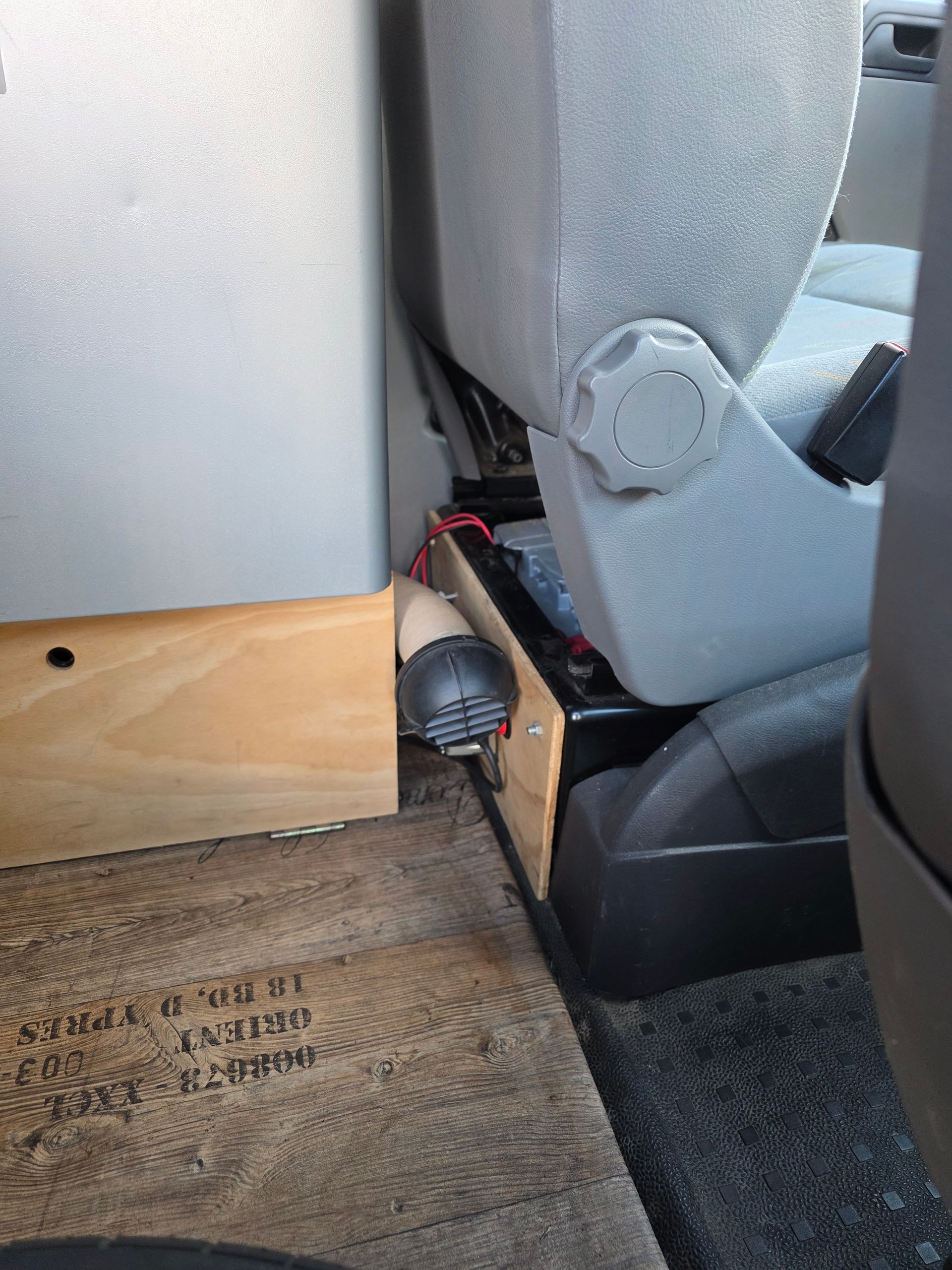 VW T5 1.9 TDI PD Entry-image-10