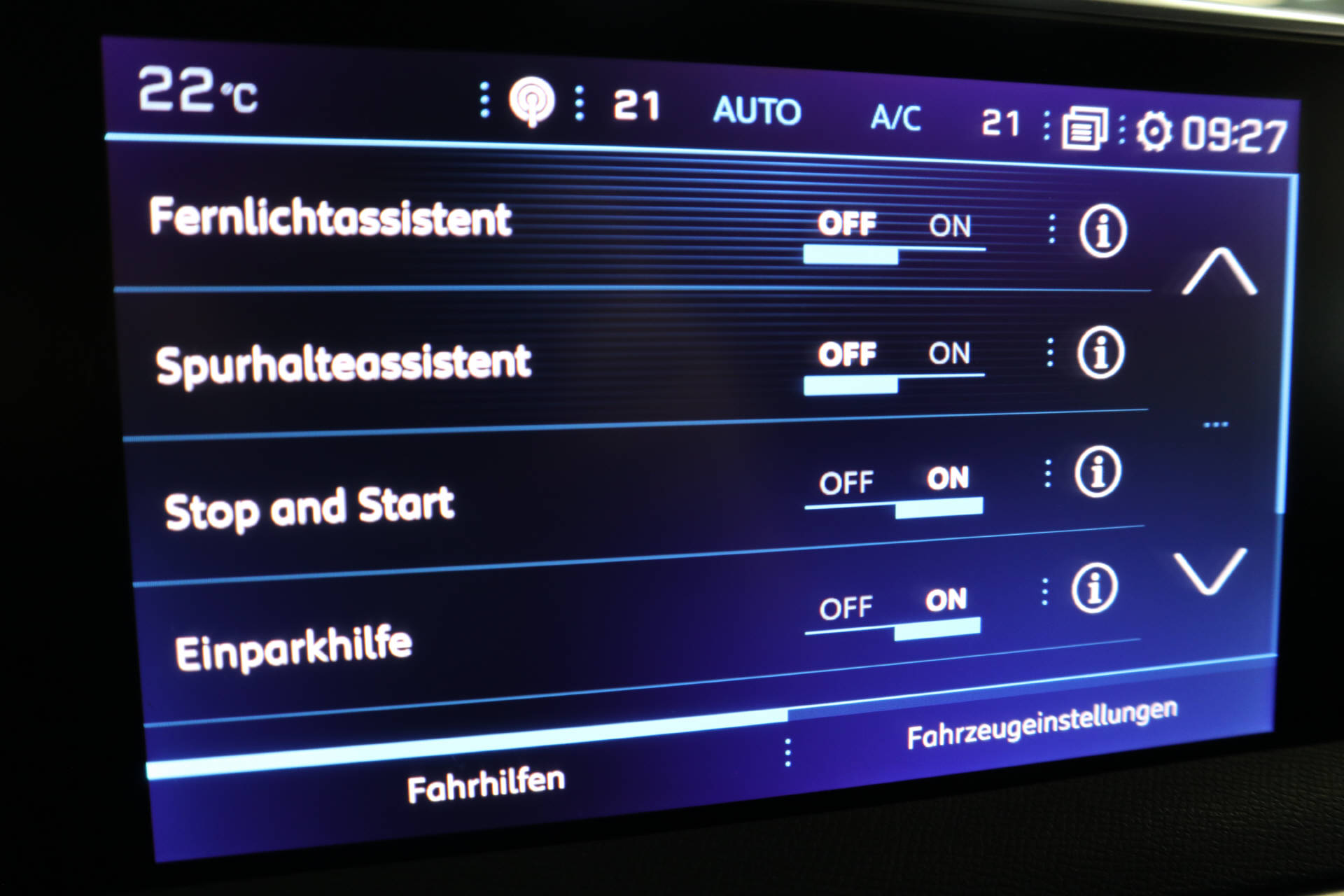 PEUGEOT 3008 1.2 PureTech Allure-image-14