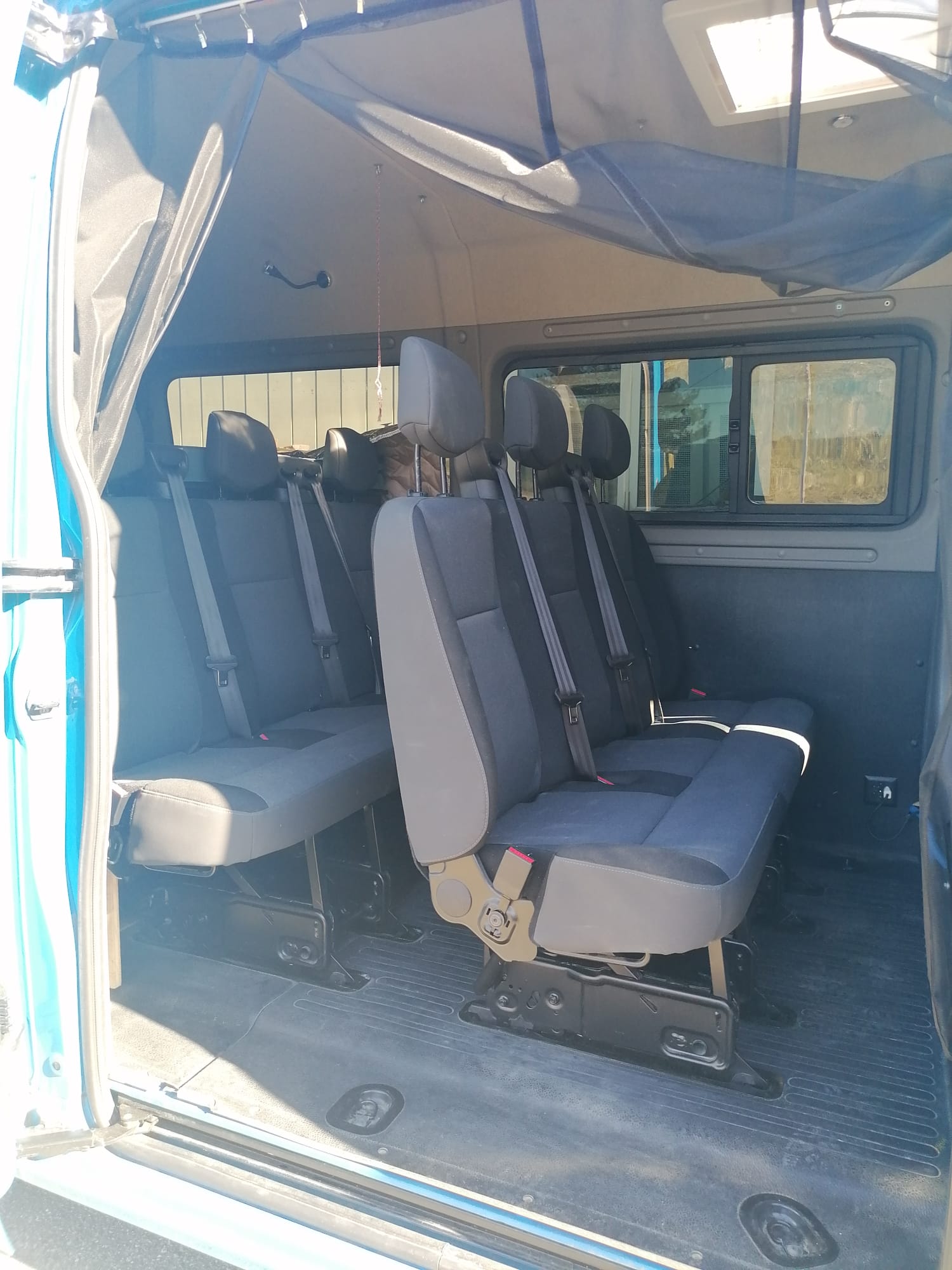 NISSAN NV400-image-8