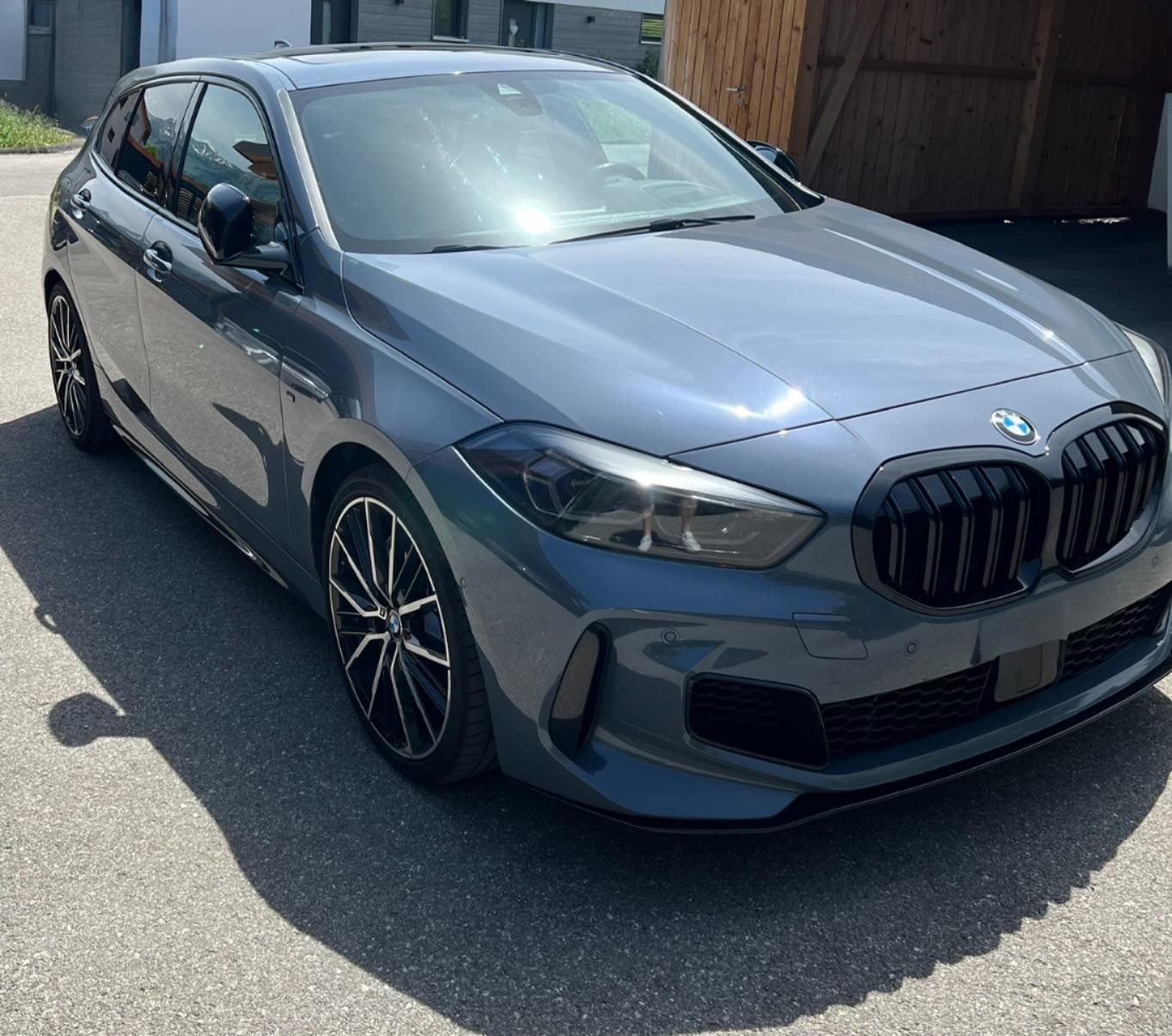 BMW M135i xDrive-image-4