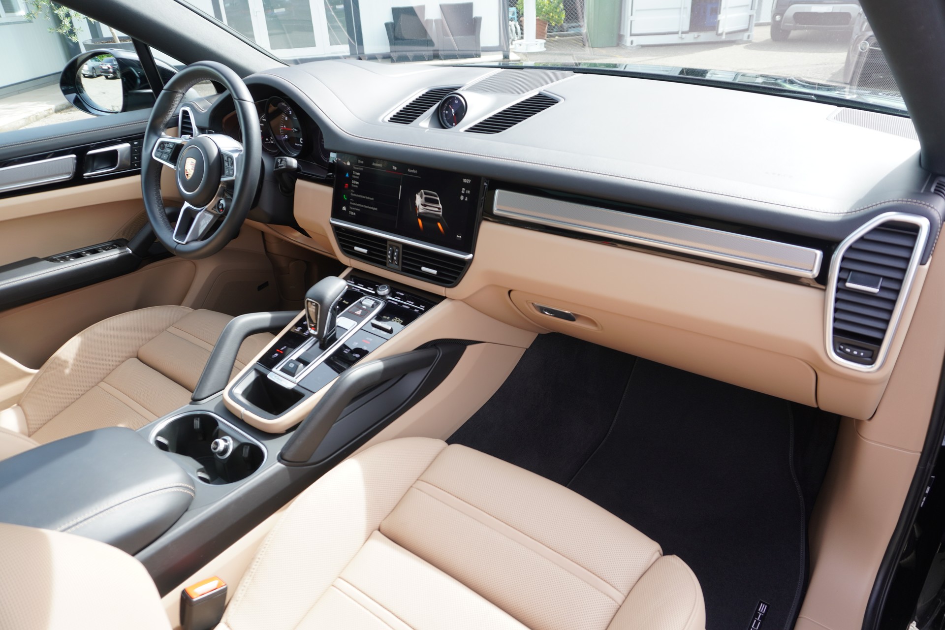 PORSCHE Cayenne S Coupé Platinum Edition-image-47