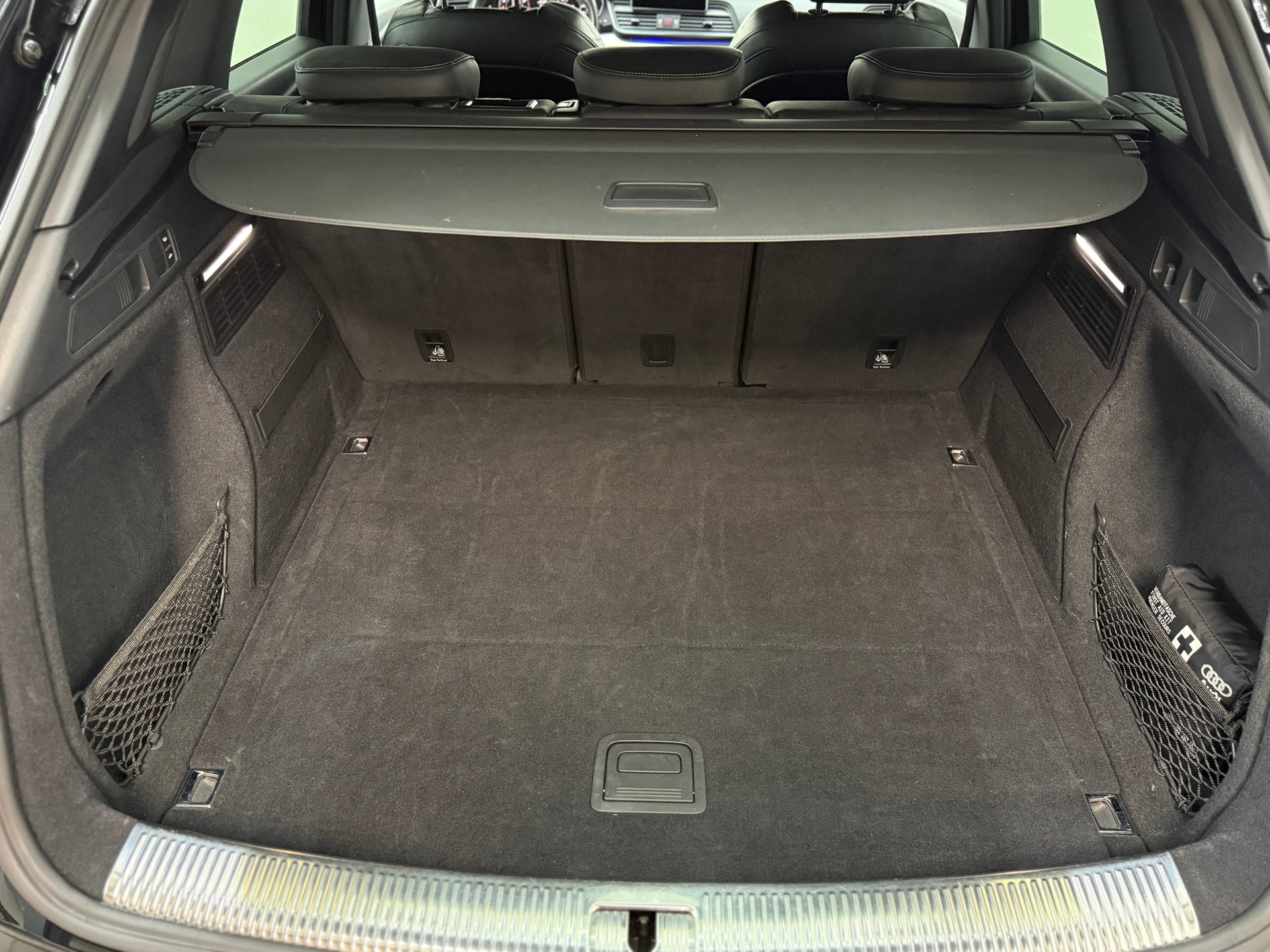 AUDI Q5 2.0 TFSI sport quattro S-tronic-image-23