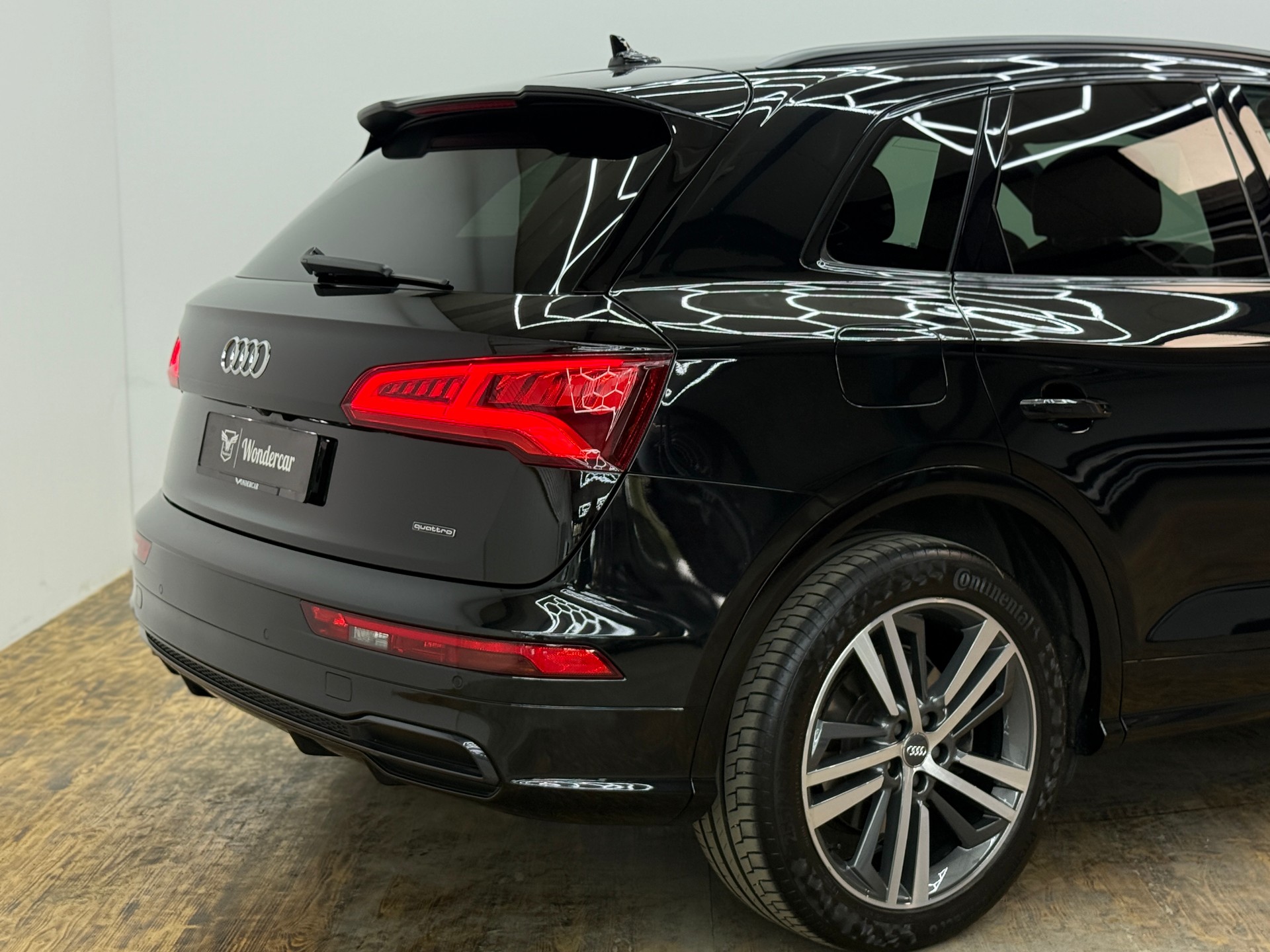 AUDI Q5 2.0 TFSI sport quattro S-tronic-image-12
