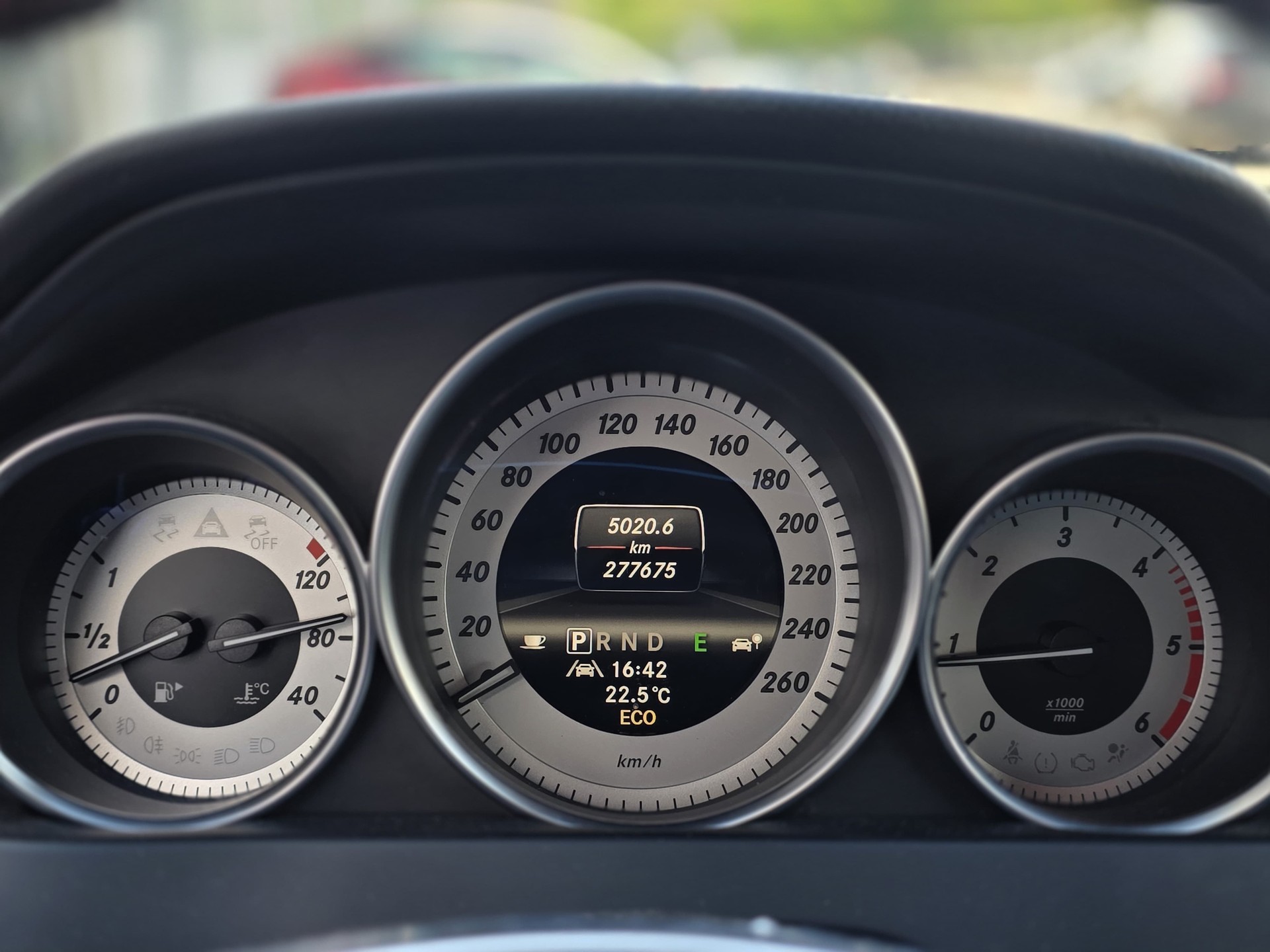 MERCEDES-BENZ C 250 CDI BlueEF 4m-image-5
