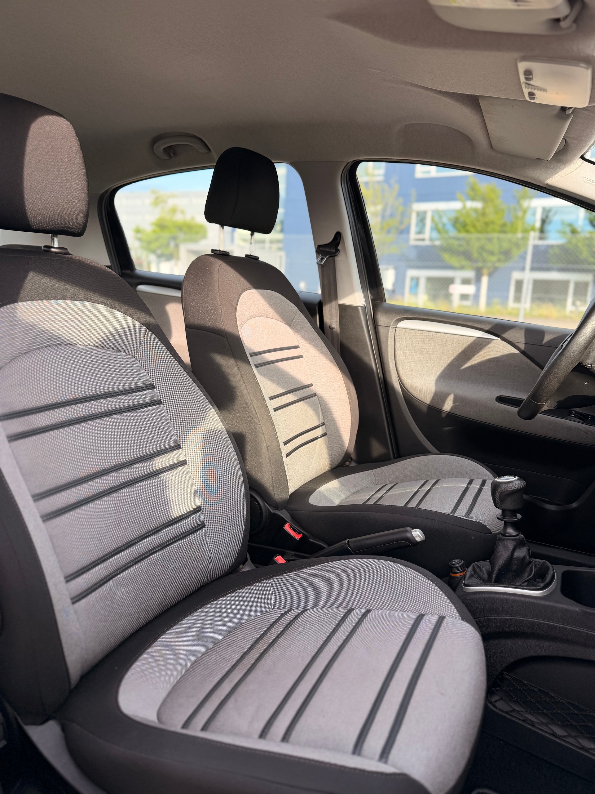 FIAT Punto 1.4 Dynamic ** Digitales Display, Rückfahrkamera, Navigationssystem**-image-24