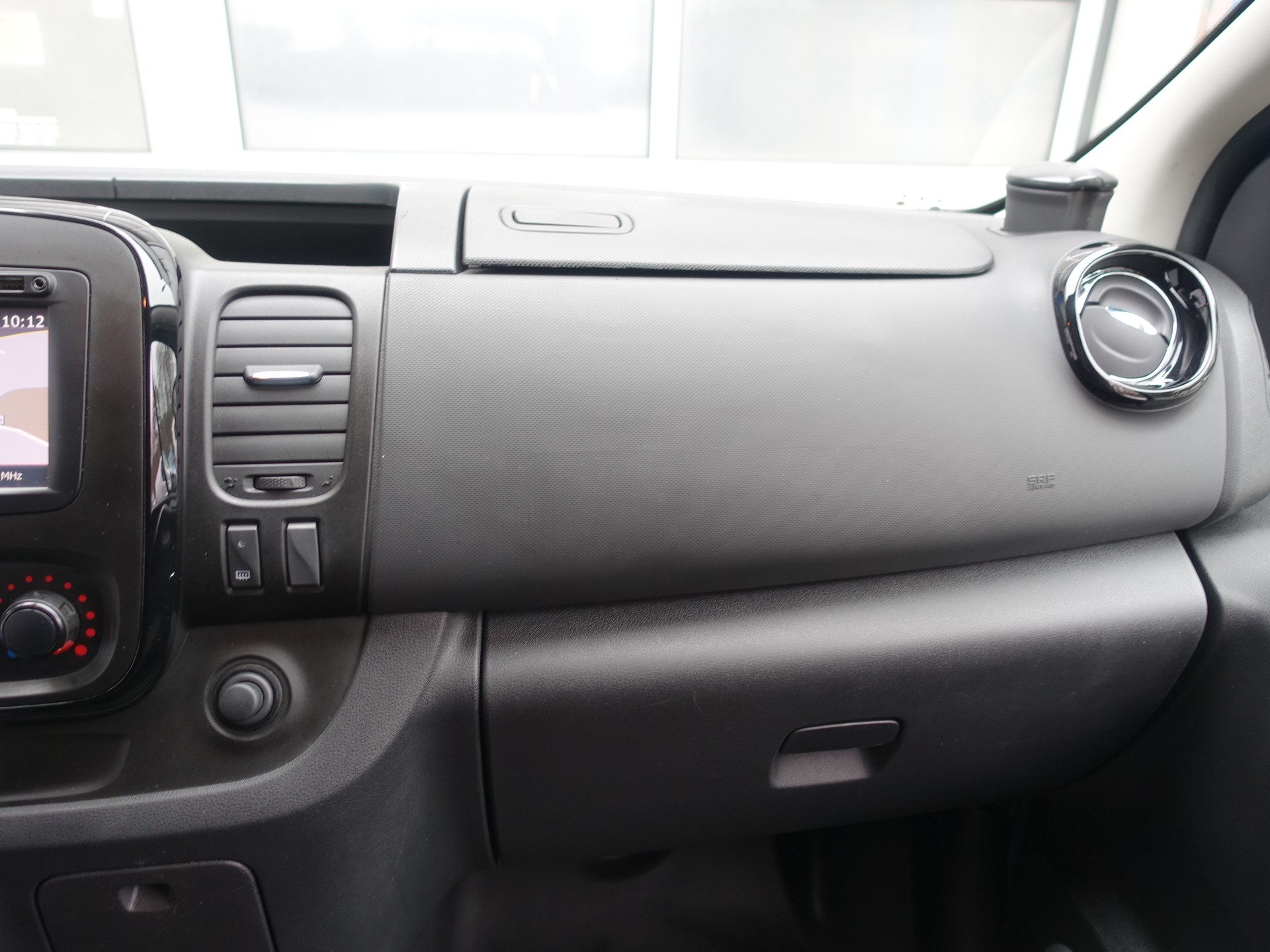 OPEL Vivaro 1.6 CDTI Combi+ 2.9t L2H1-image-11