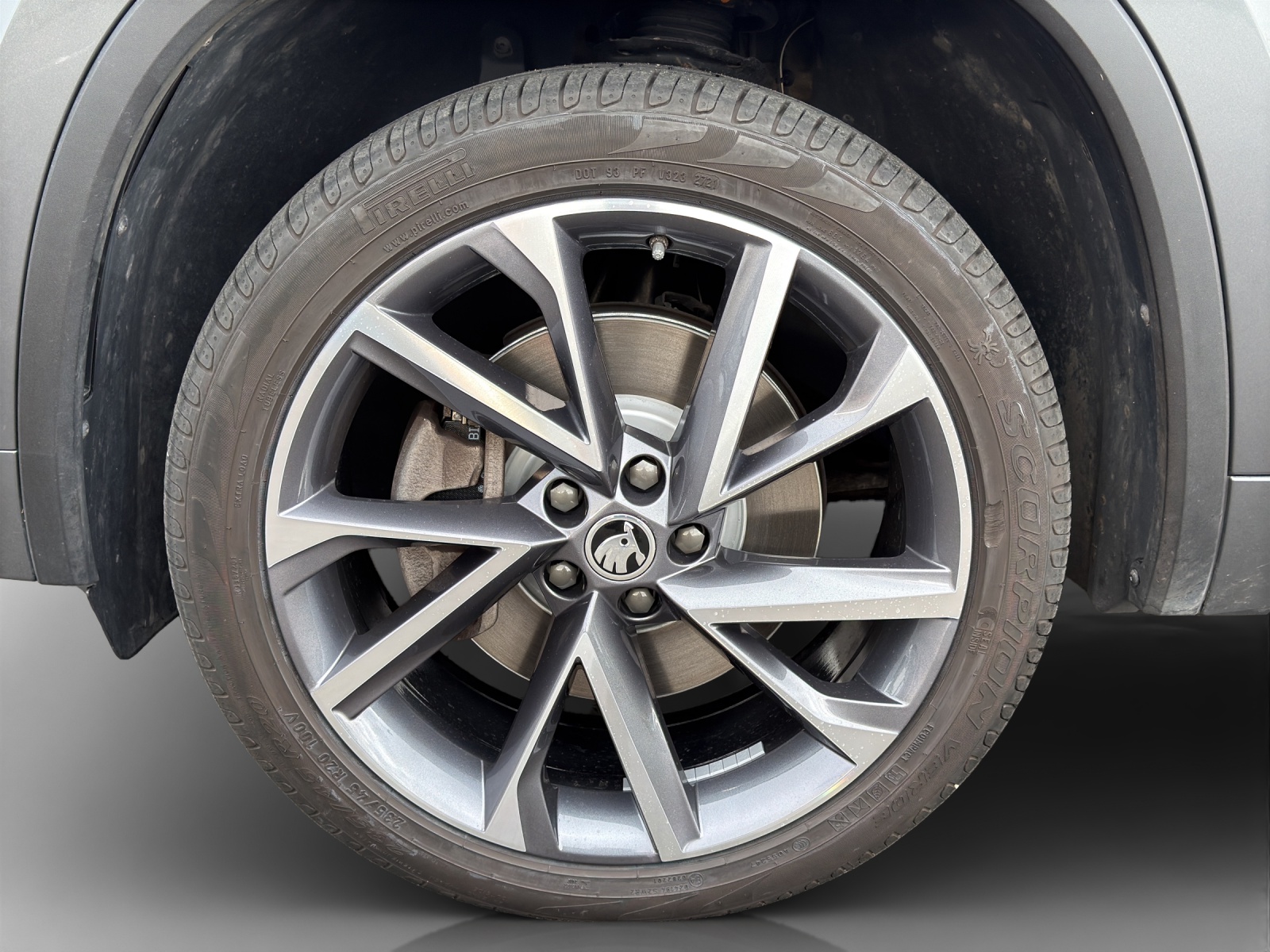 SKODA Kodiaq 2.0 TSI 4x4 SportLine-image-13