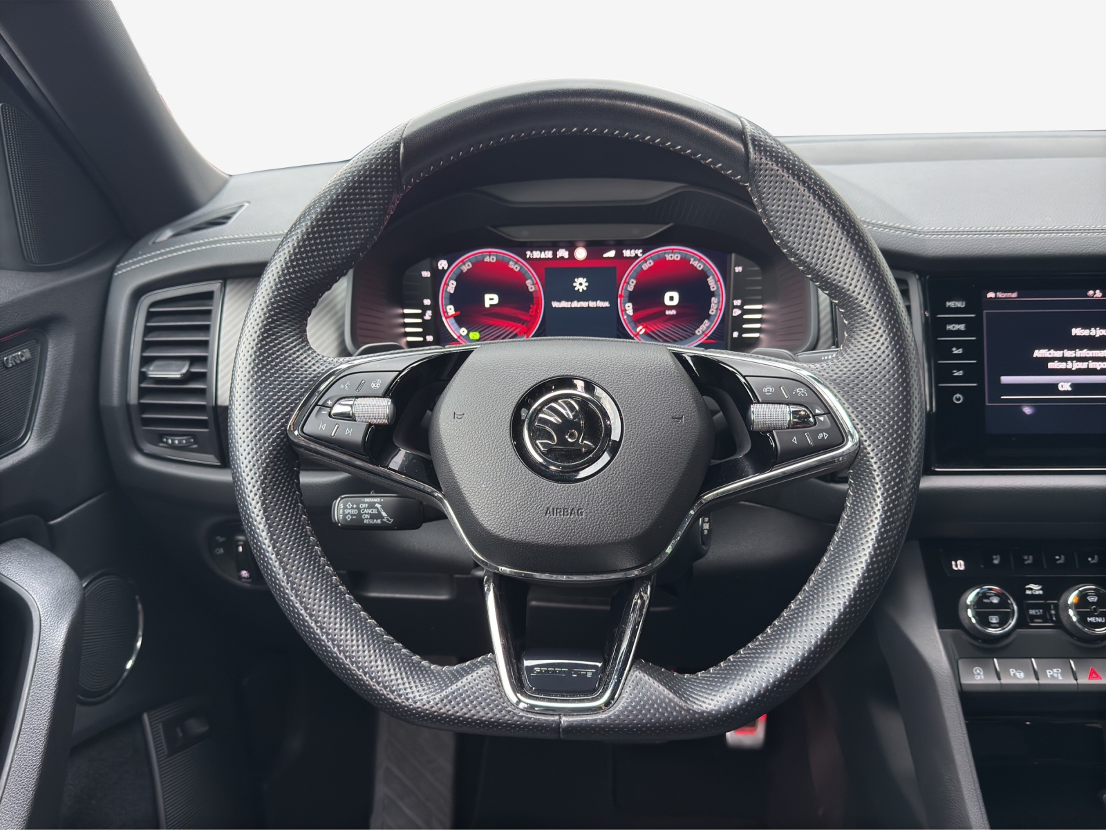 SKODA Kodiaq 2.0 TSI 4x4 SportLine-image-9