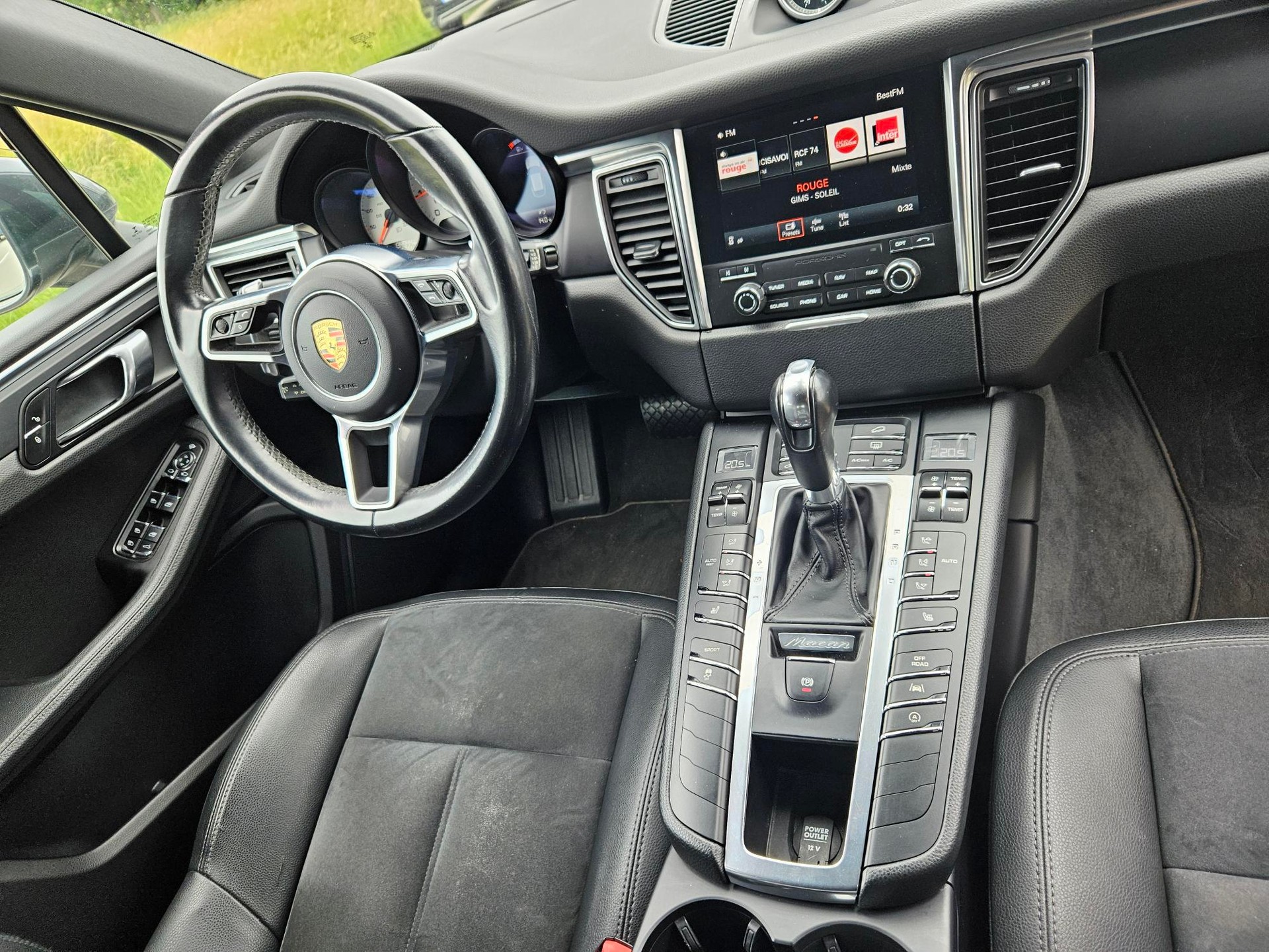 PORSCHE Macan PDK-image-6