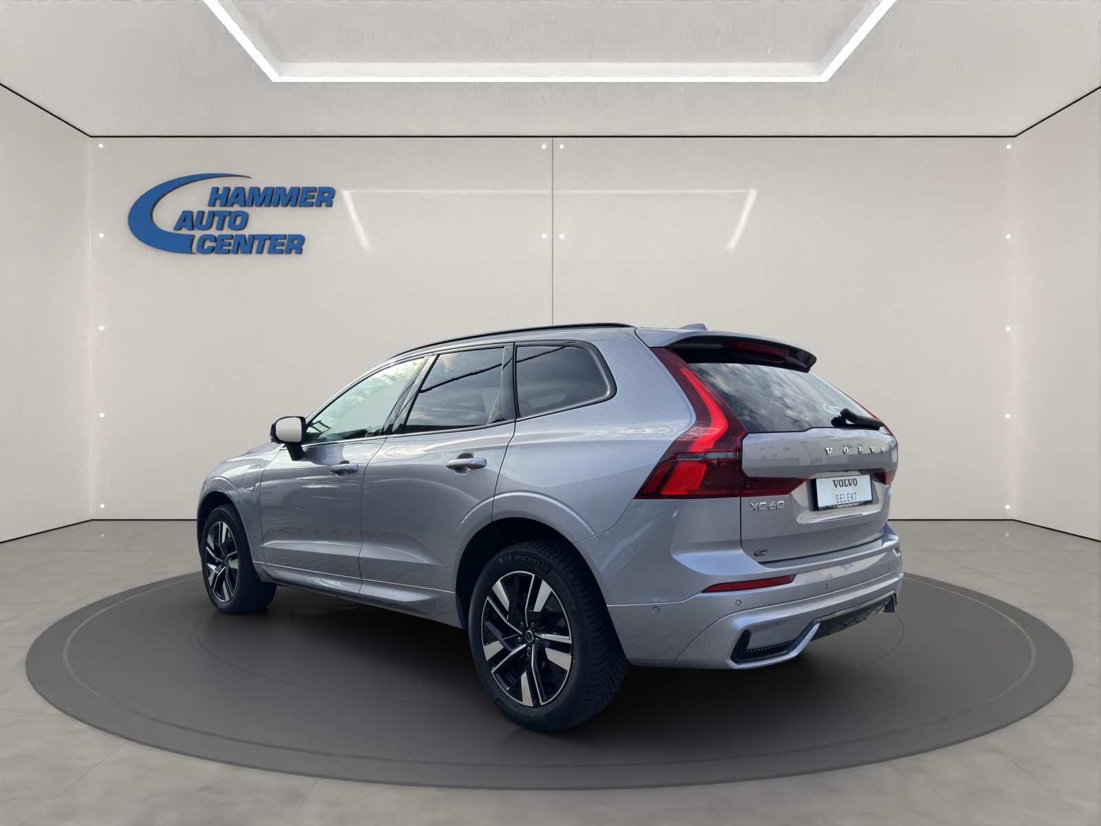 VOLVO XC60 2.0 T6 TE Plus Dark eAWD-image-2