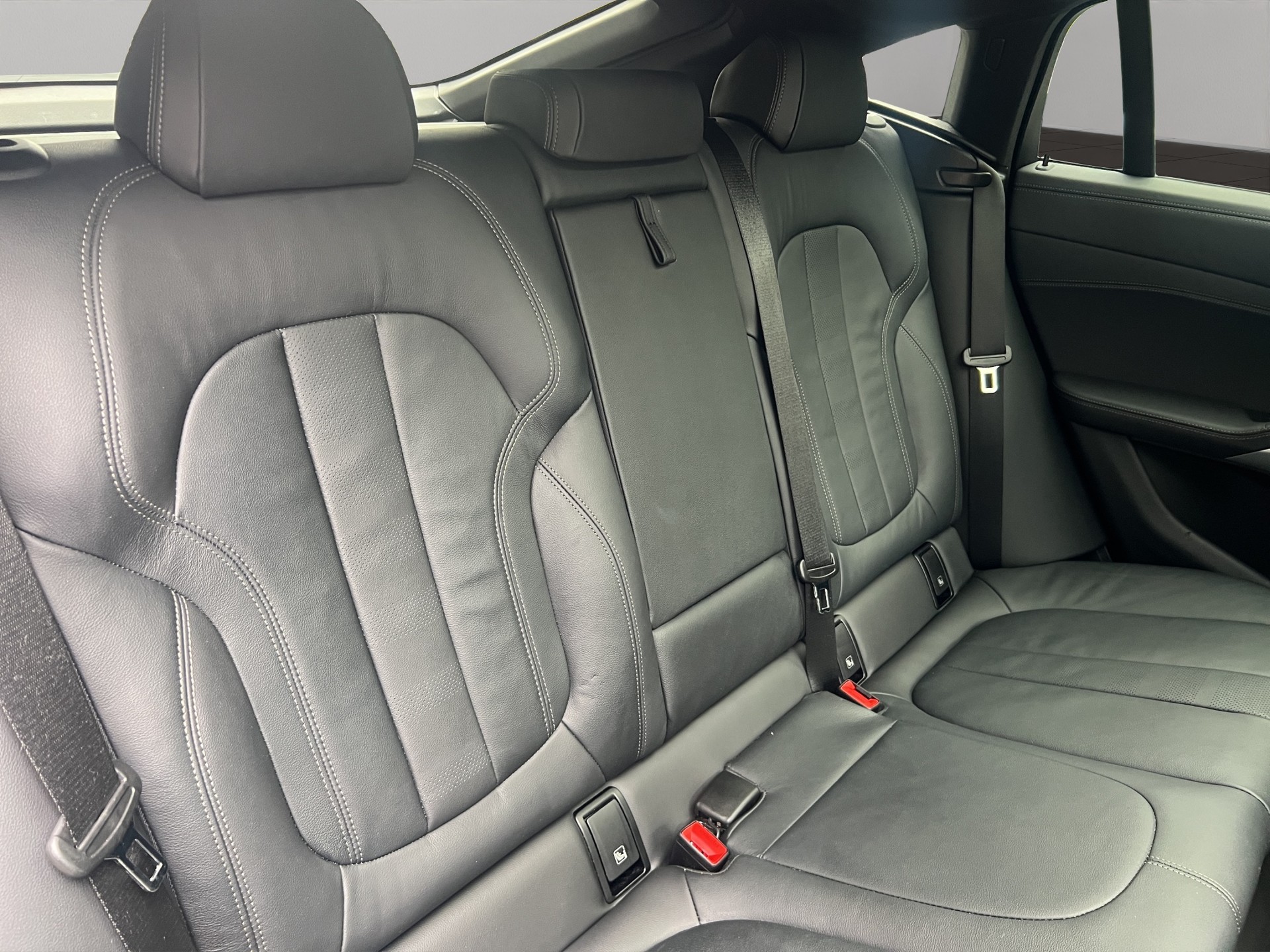 BMW X6 xDrive 48V 30d M Sport Steptronic-image-21