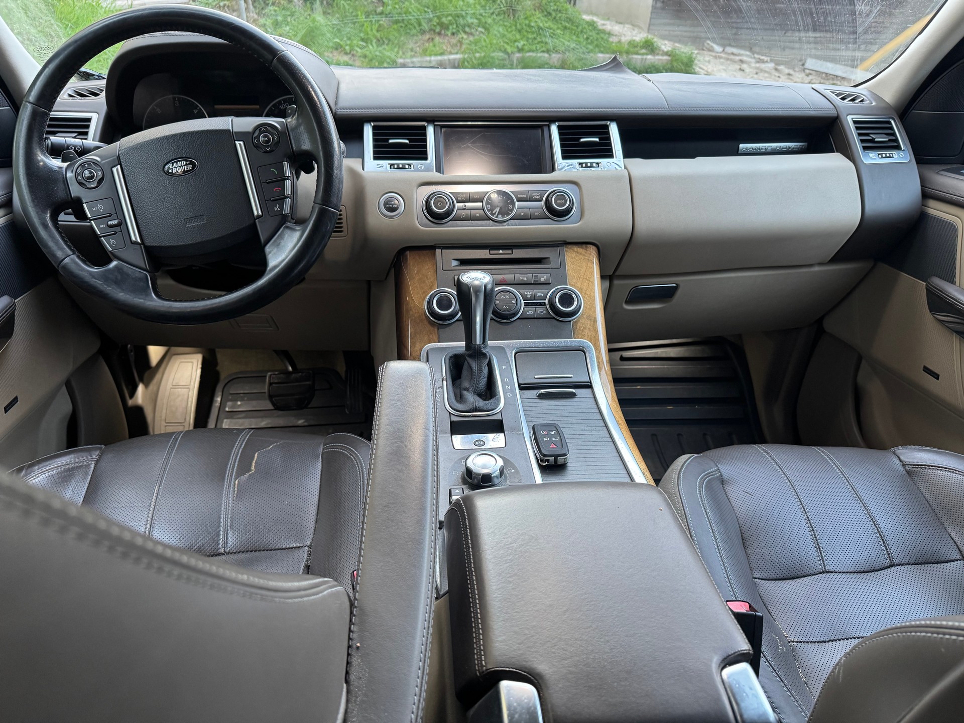 LAND ROVER Range Rover Sport 3.0 TDV6 Autobiography Automatic-image-9