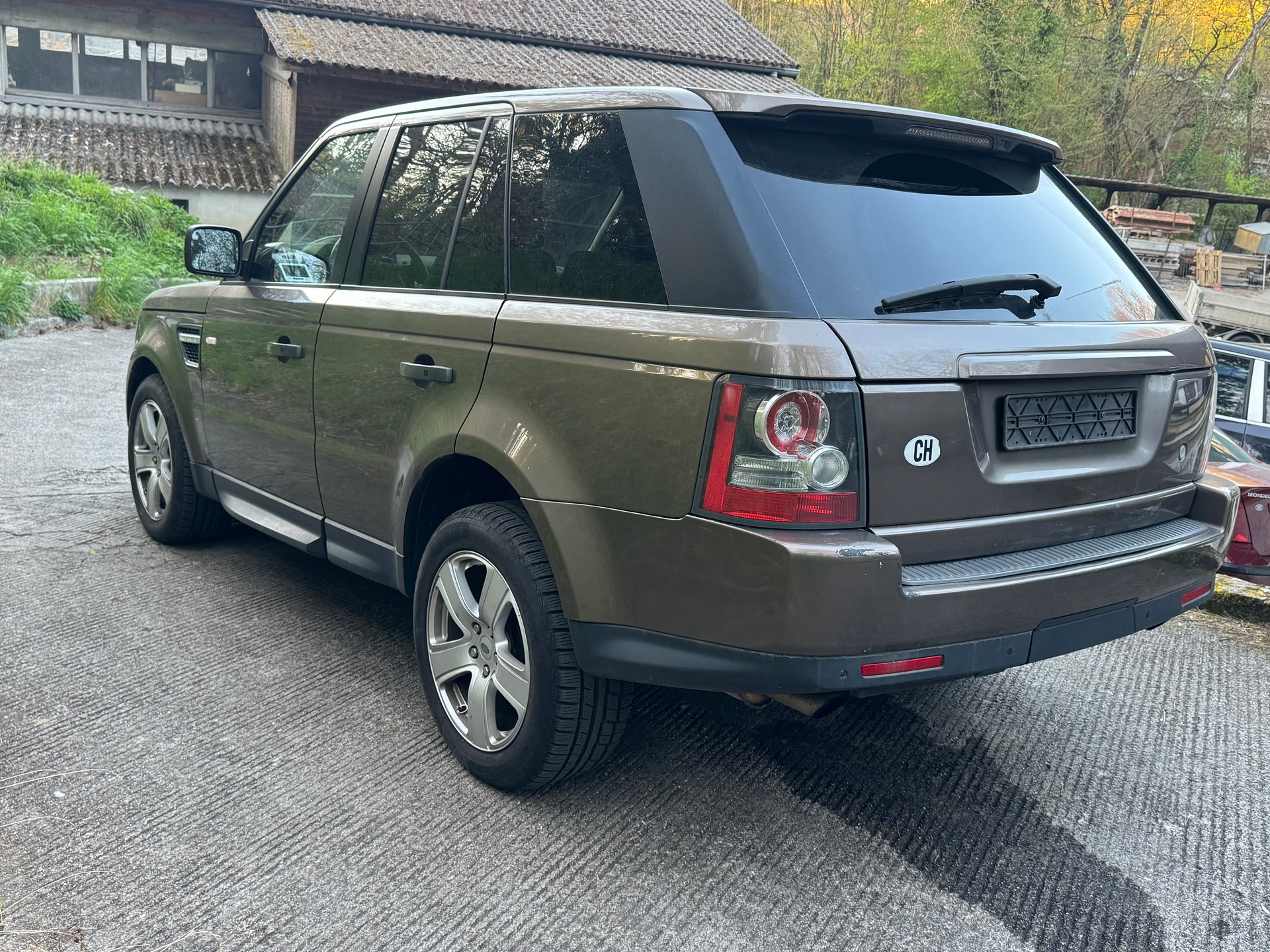 LAND ROVER Range Rover Sport 3.0 TDV6 Autobiography Automatic-image-2