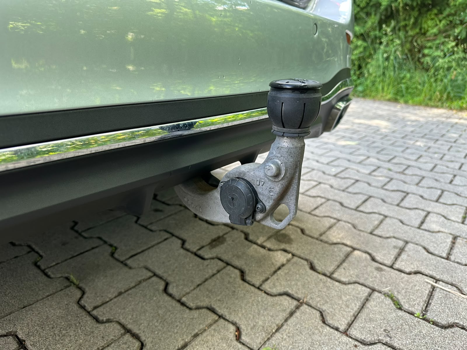 MERCEDES-BENZ C 220 d T AMG Line-image-3