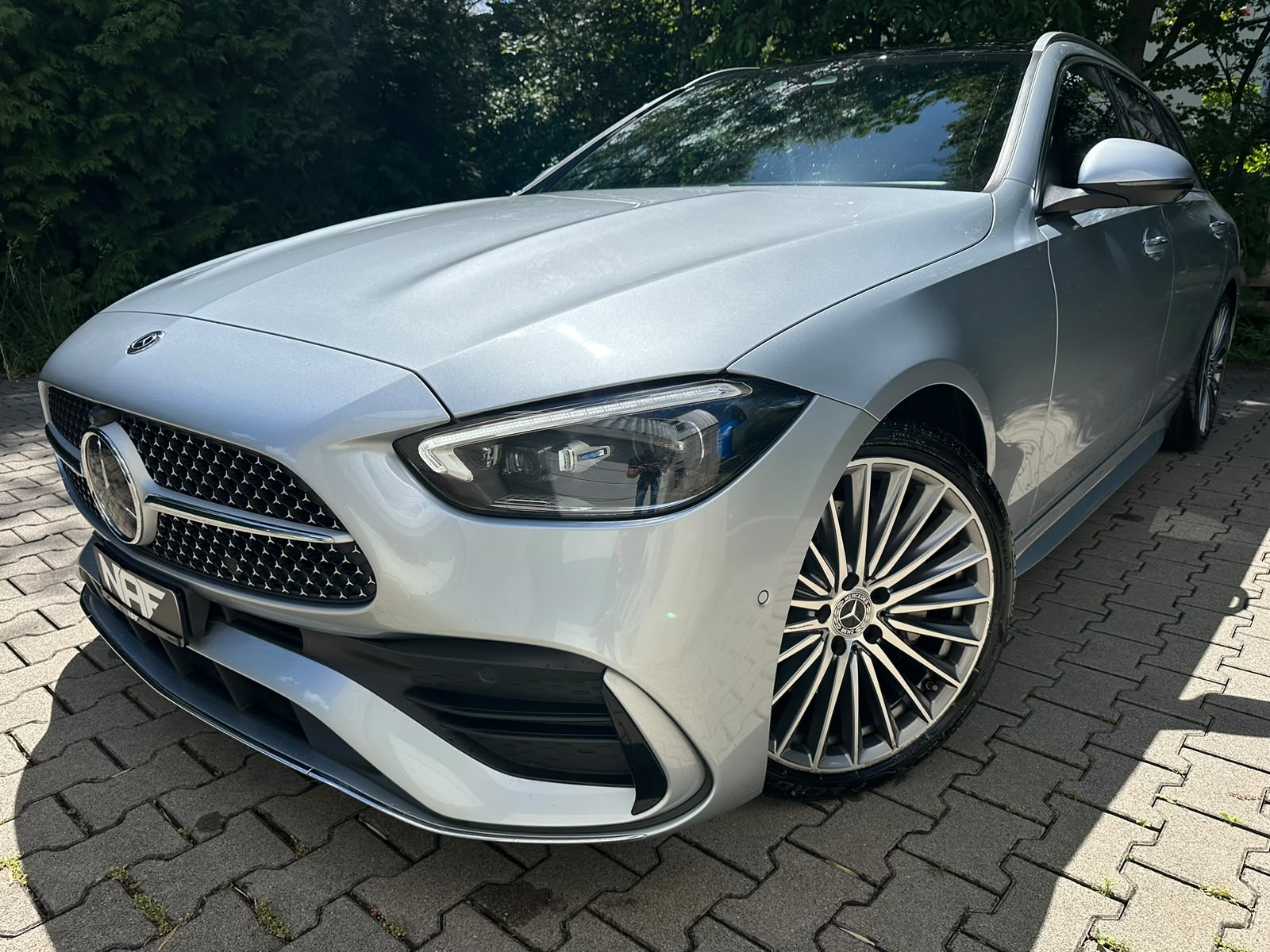 MERCEDES-BENZ C 220 d T AMG Line-image-0