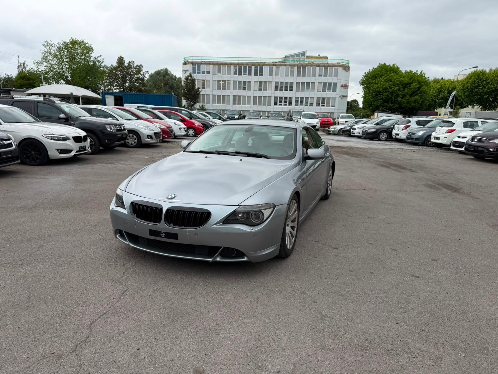 BMW 630i-image-11