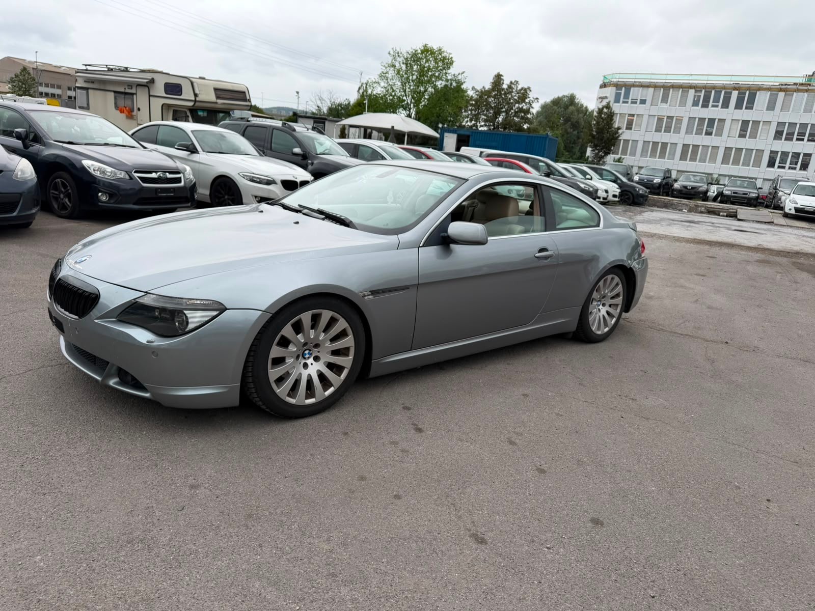 BMW 630i-image-10