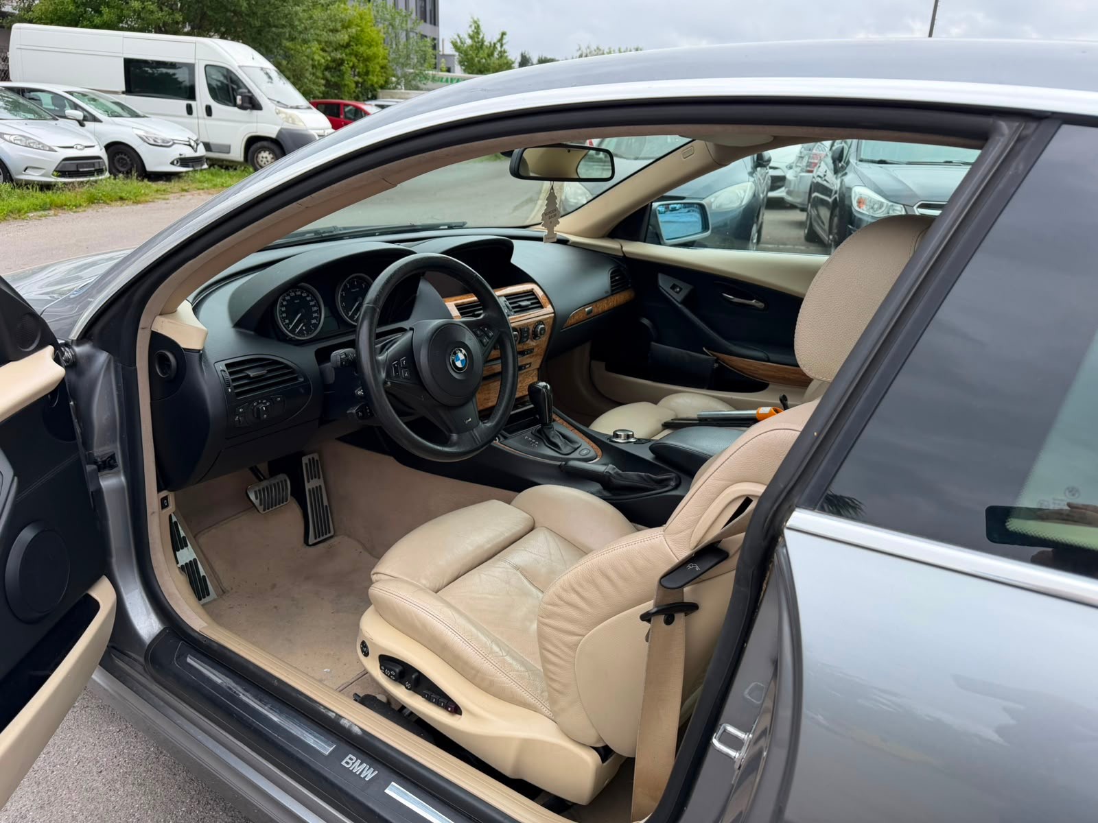 BMW 630i-image-4