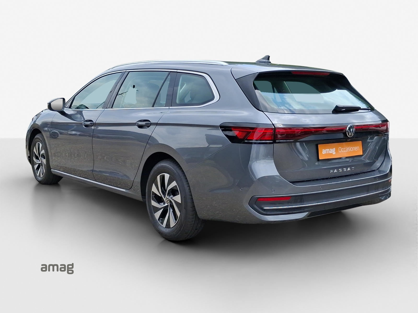 VW Passat Variant 2.0 TDI evo Business DSG-image-2