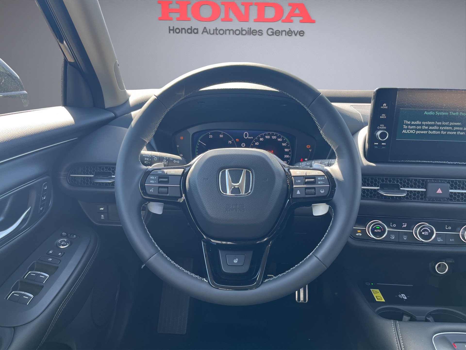 HONDA ZR-V 2.0 i-MMD Advance-image-9