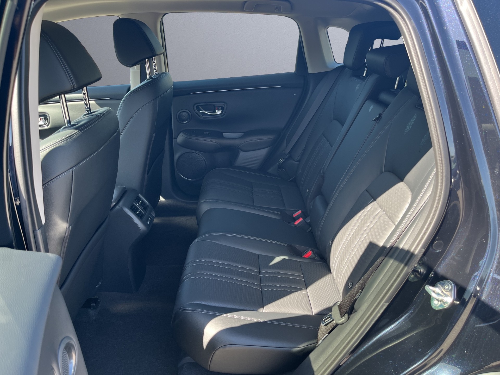 HONDA ZR-V 2.0 i-MMD Advance-image-12