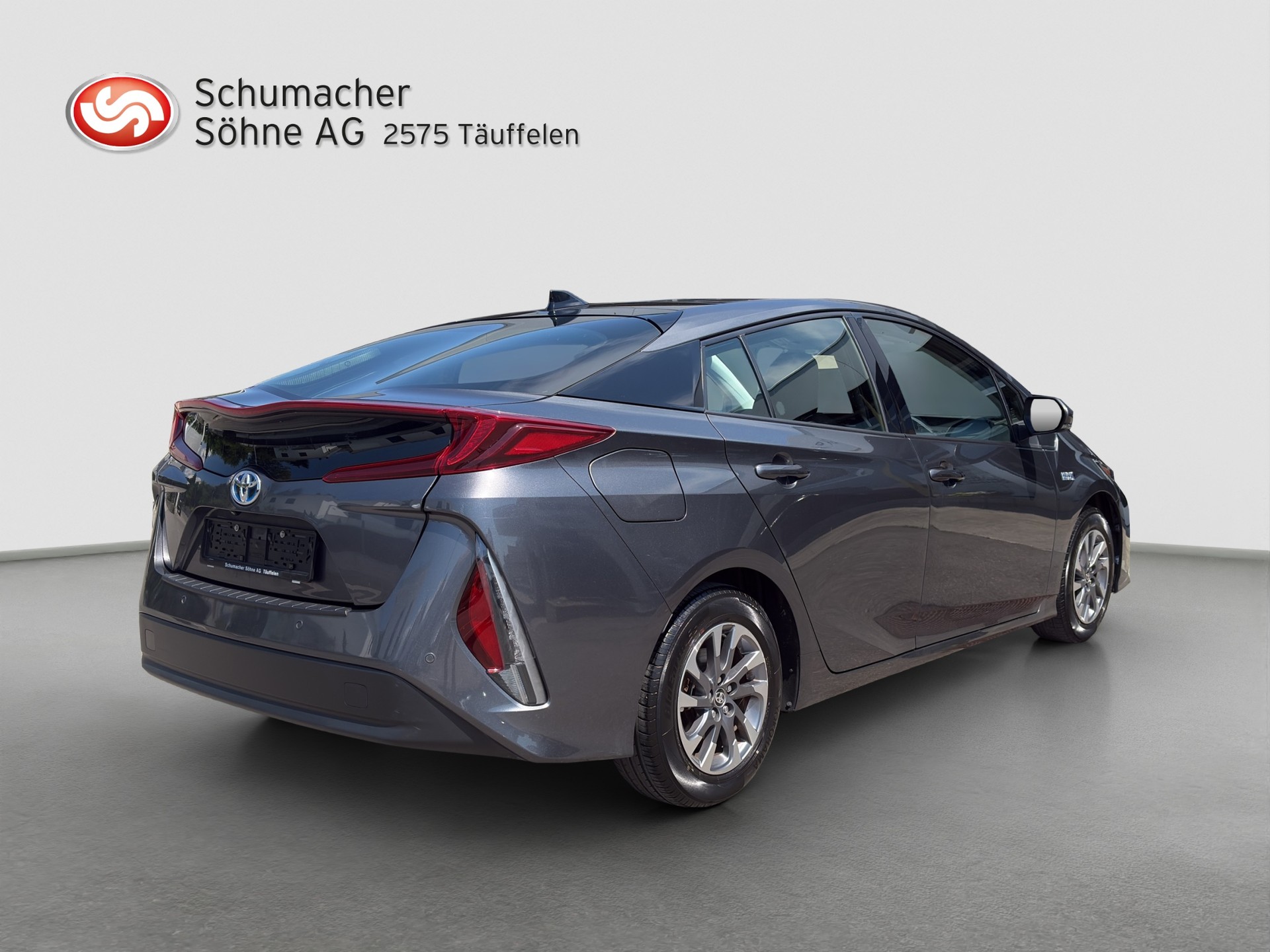 TOYOTA Prius 1.8 VVT-i Plug-in Hybrid Solar-image-6