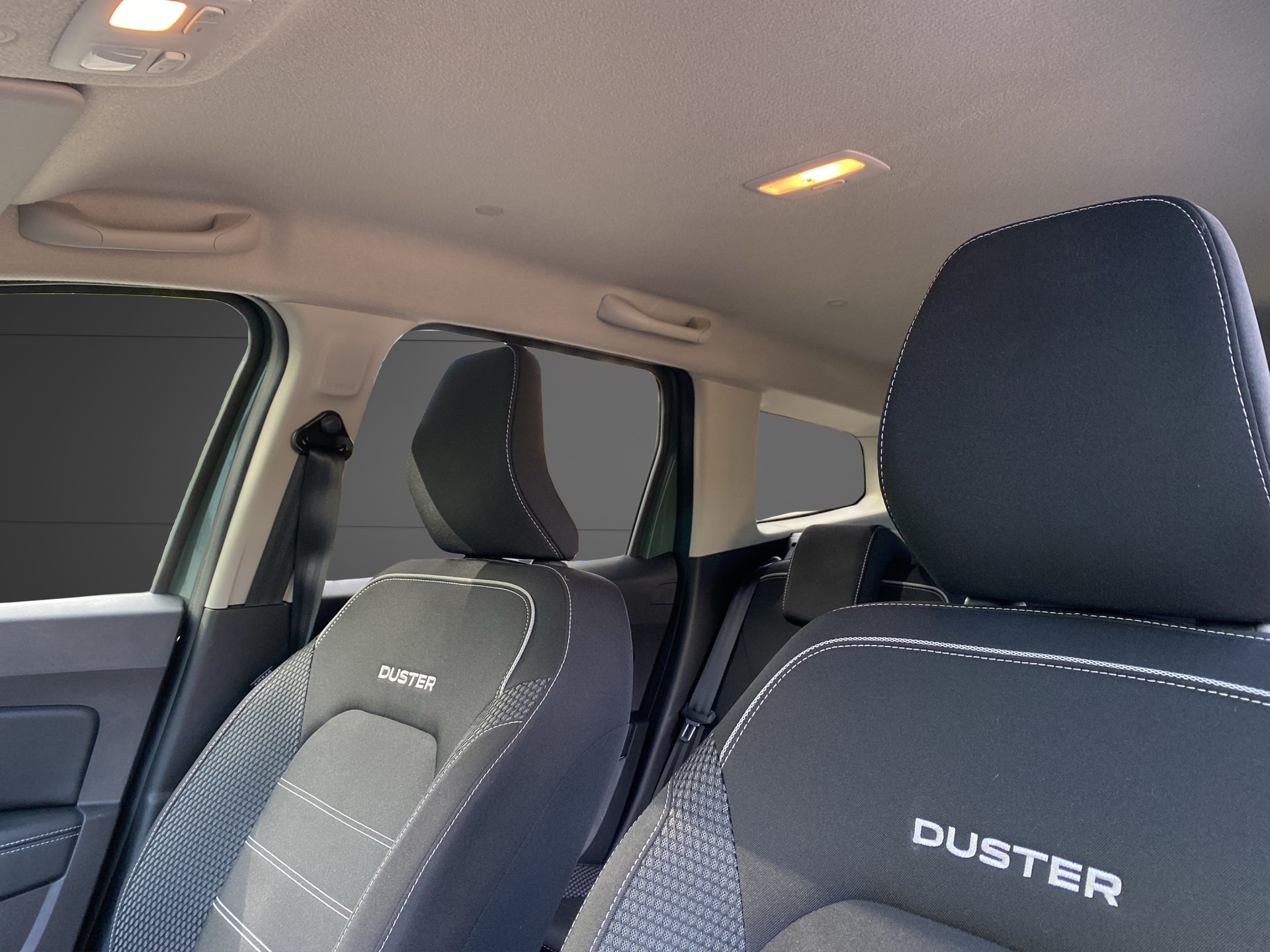 DACIA Duster TCe 150 Journey 4x4-image-15