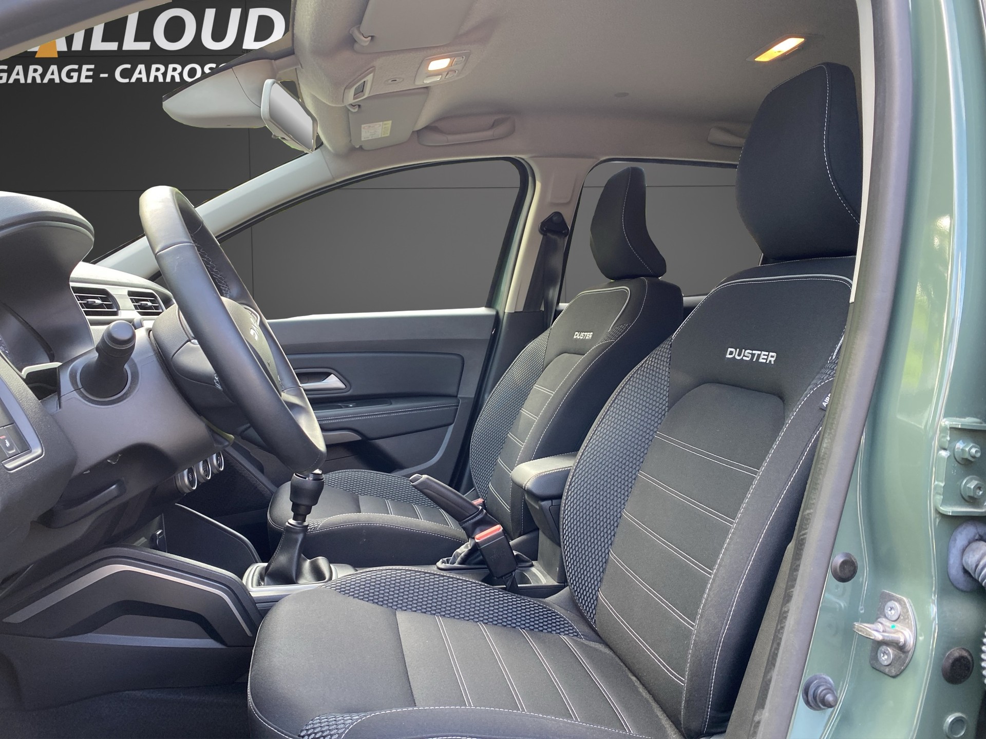 DACIA Duster TCe 150 Journey 4x4-image-8