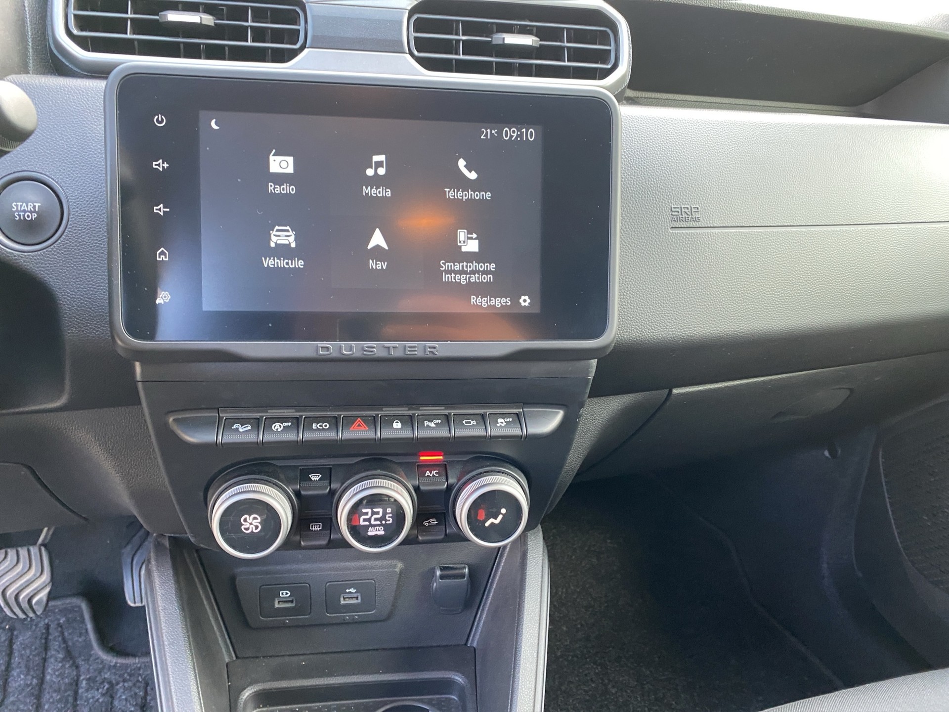 DACIA Duster TCe 150 Journey 4x4-image-12