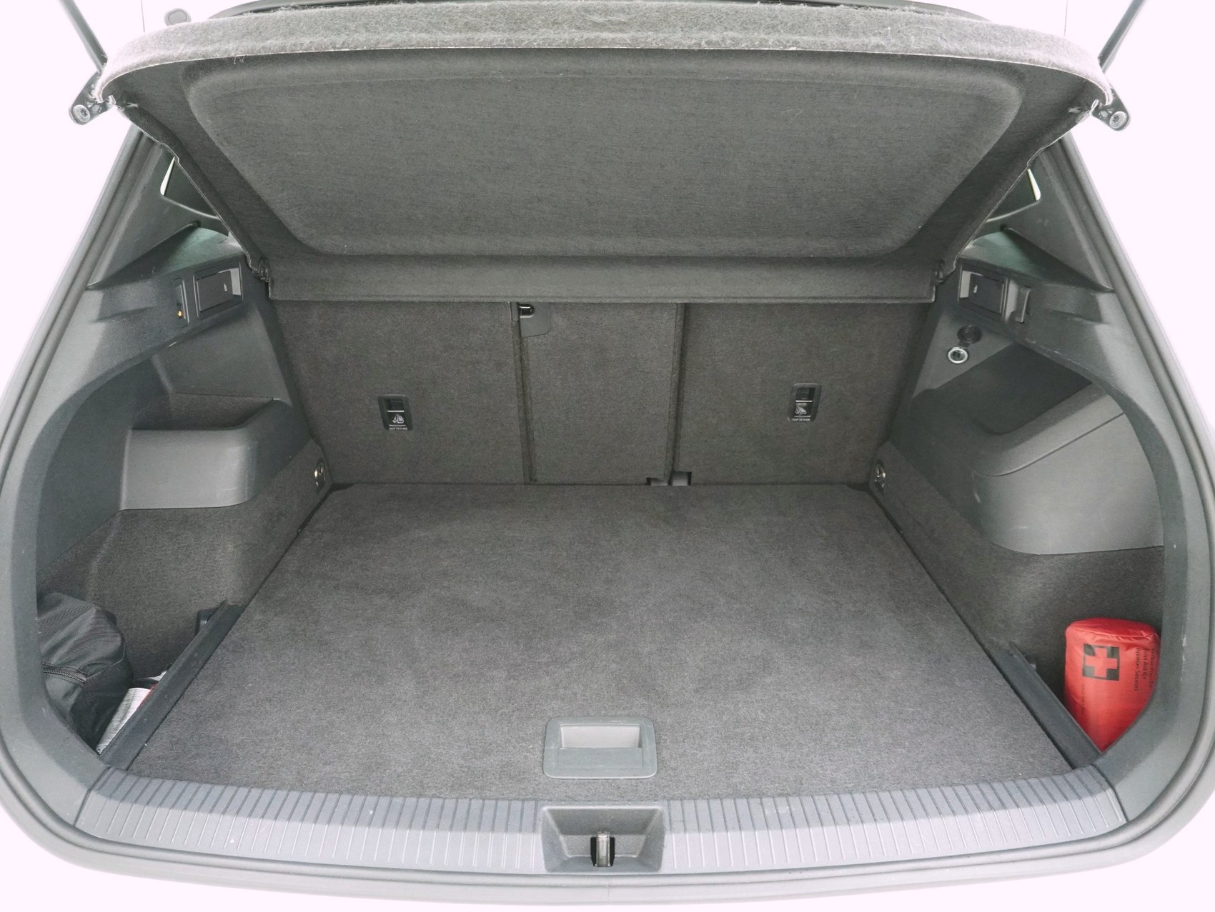 VW Tiguan 2.0 TSI DSG R-Line Black Style 4Motion-image-12