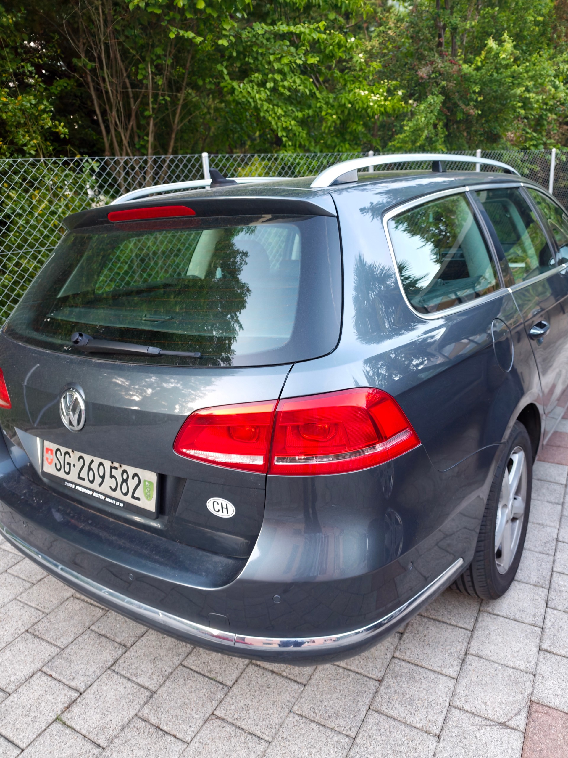 VW 2.0 TDI 140 BlueMT Highline-image-2