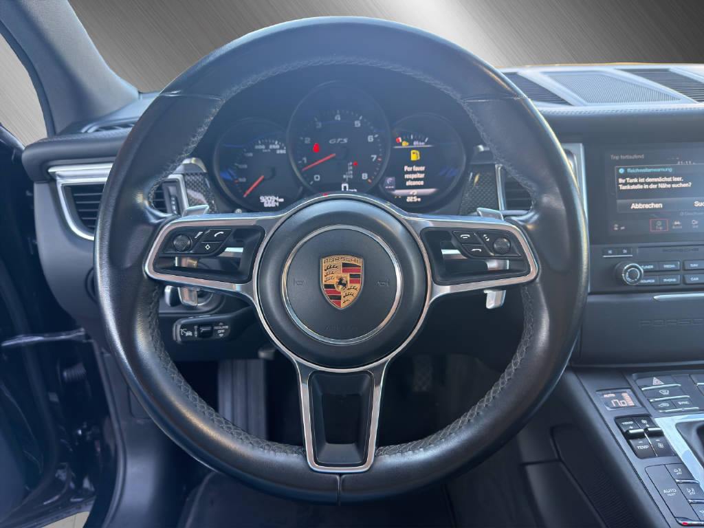 PORSCHE Macan 3.0 V6 GTS **CH Fahrzeug**-image-18