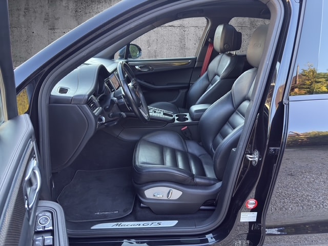PORSCHE Macan 3.0 V6 GTS **CH Fahrzeug**-image-17