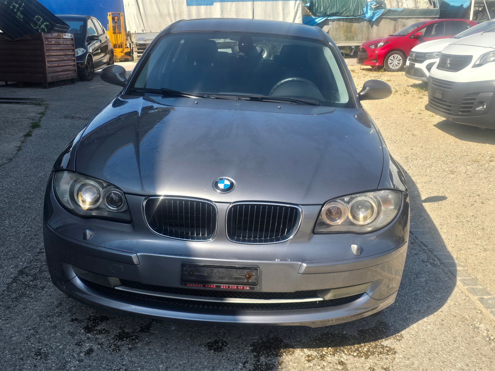 BMW 116i-image-1