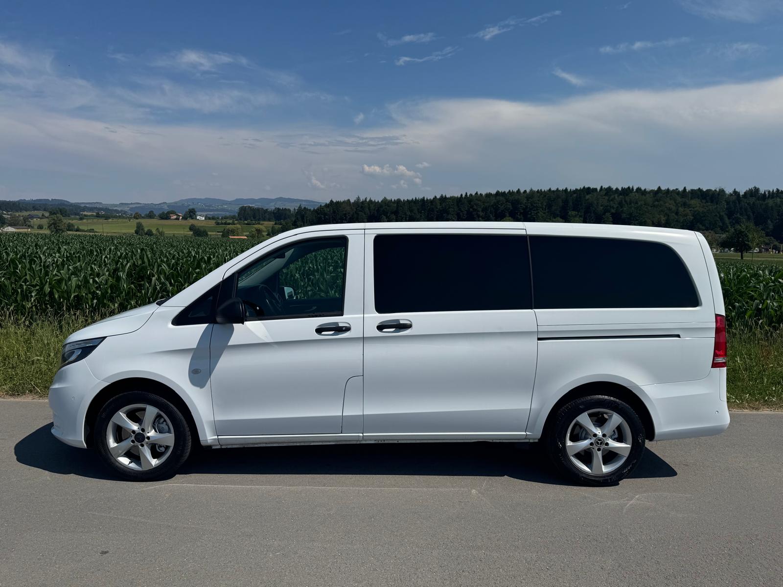 MERCEDES-BENZ Vito 116 BlueTec Tourer Select L 4Matic 7G-Tronic 9 Sitzer-image-2
