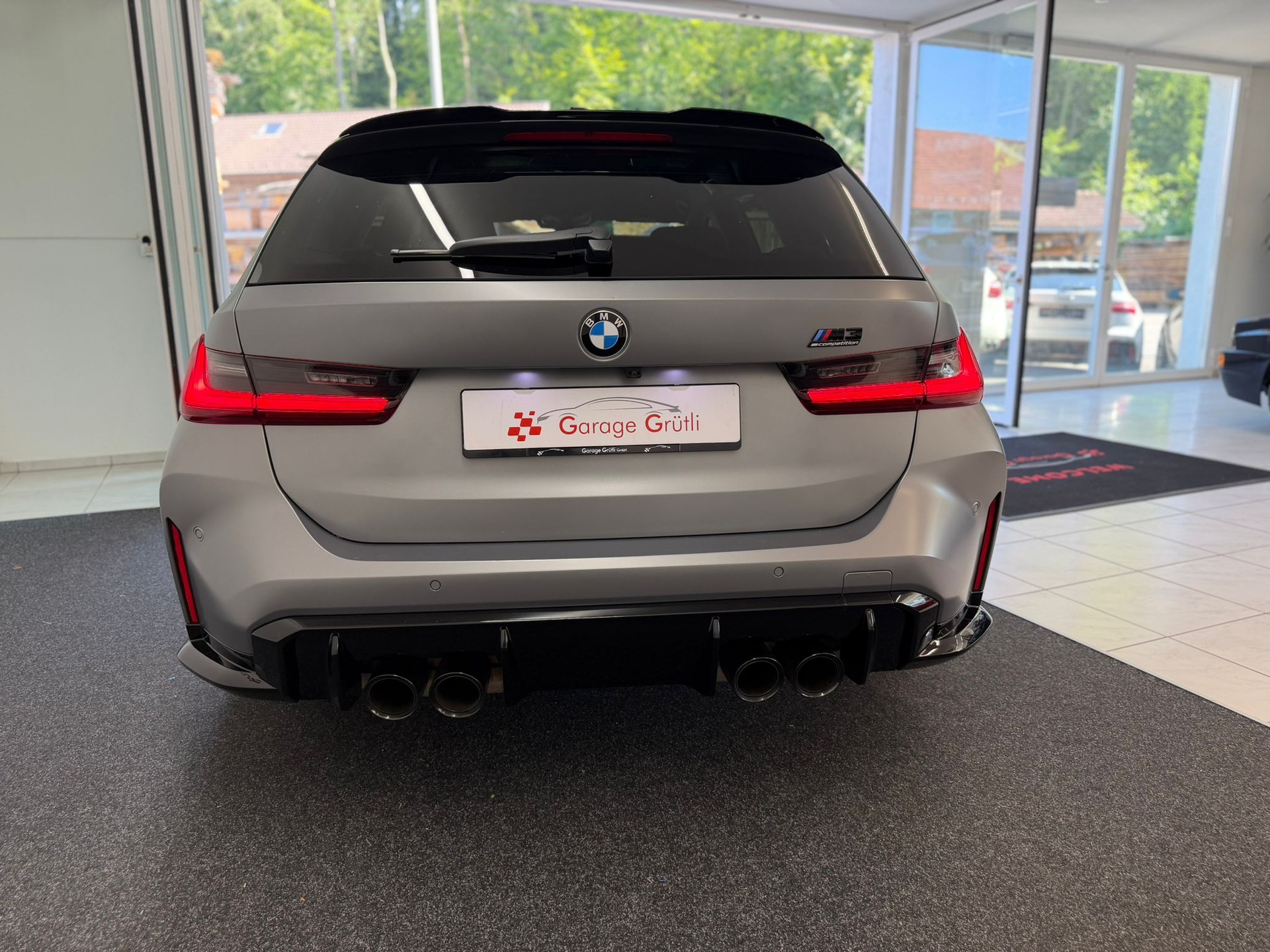 BMW M3 Touring xDrive Competition M-image-2