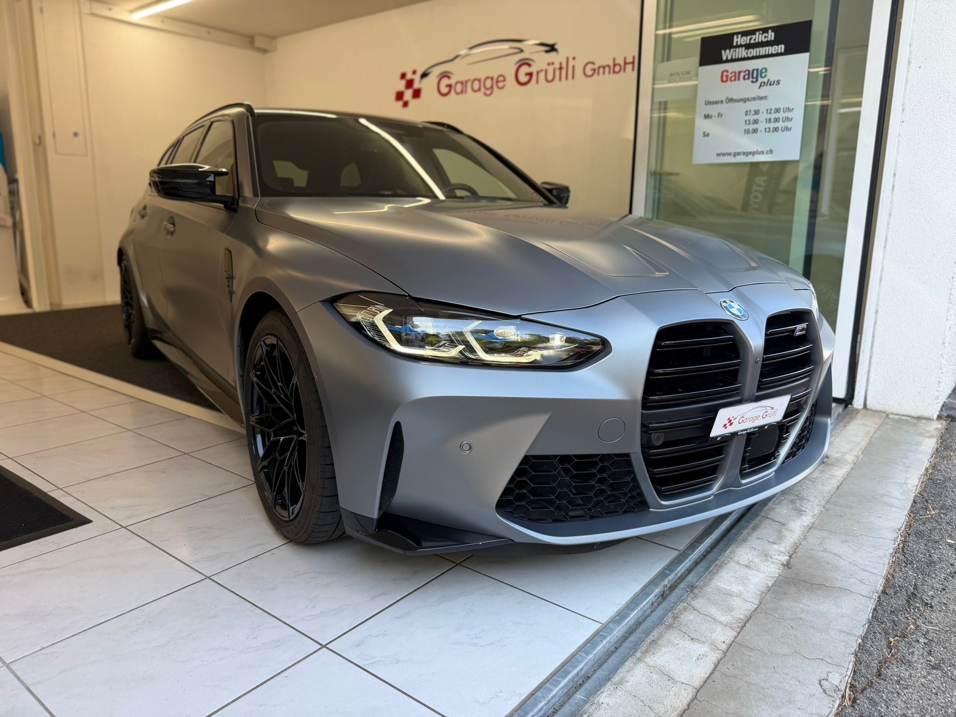 BMW M3 Touring xDrive Competition M-image-0