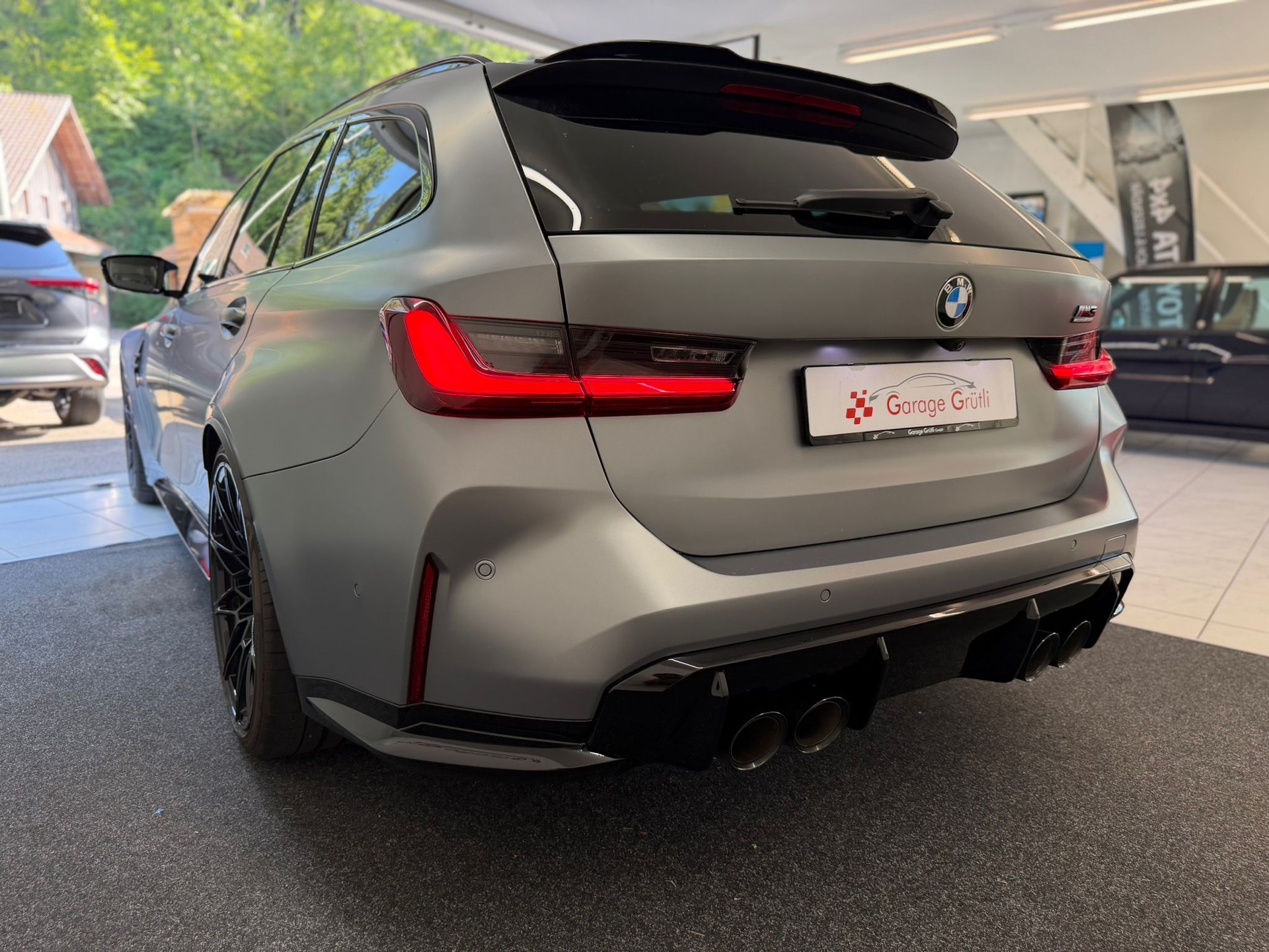 BMW M3 Touring xDrive Competition M-image-3