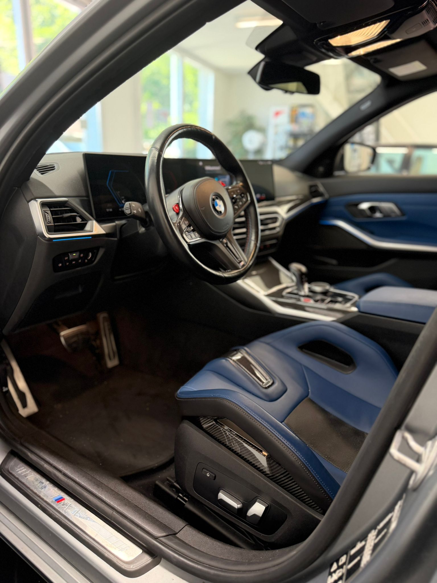 BMW M3 Touring xDrive Competition M-image-4