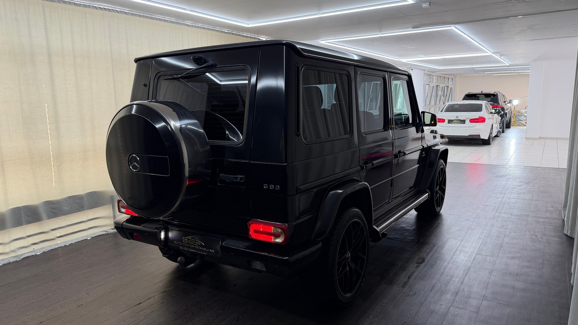 MERCEDES-BENZ G 63 AMG Edition 463 Speedshift Plus 7G-Tronic-showroom-element-3