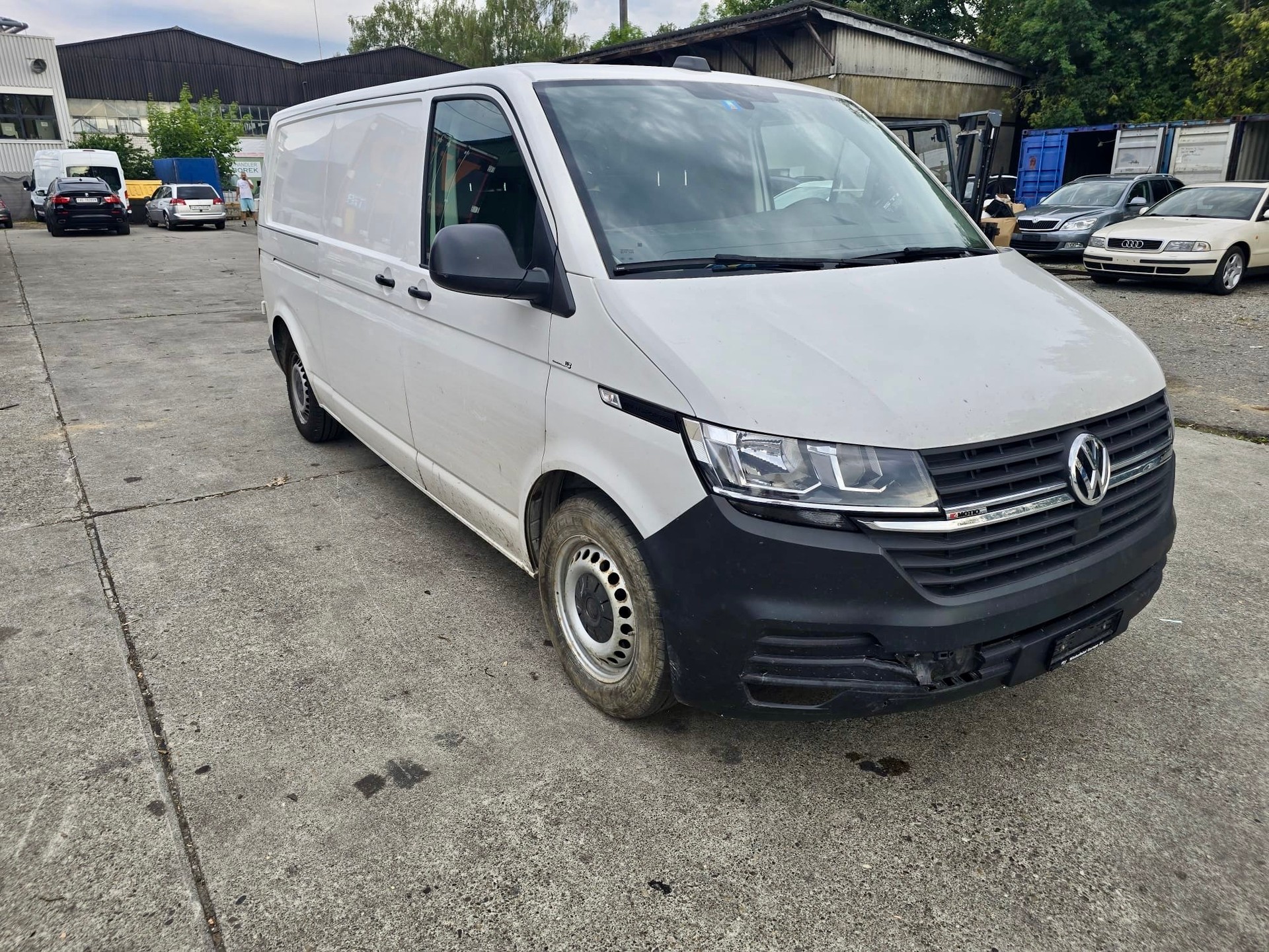 VW T6.1 2.0 TDI 4Motion-image-1