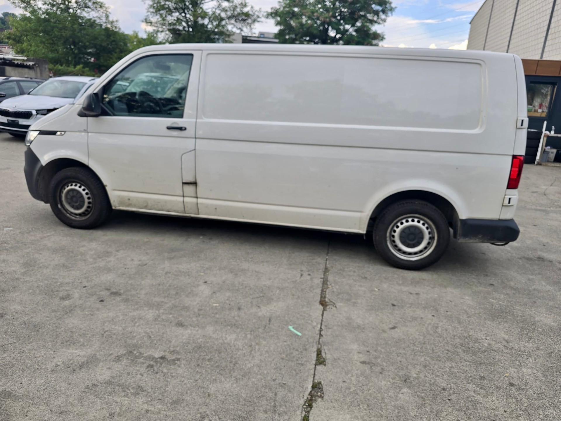 VW T6.1 2.0 TDI 4Motion-image-3